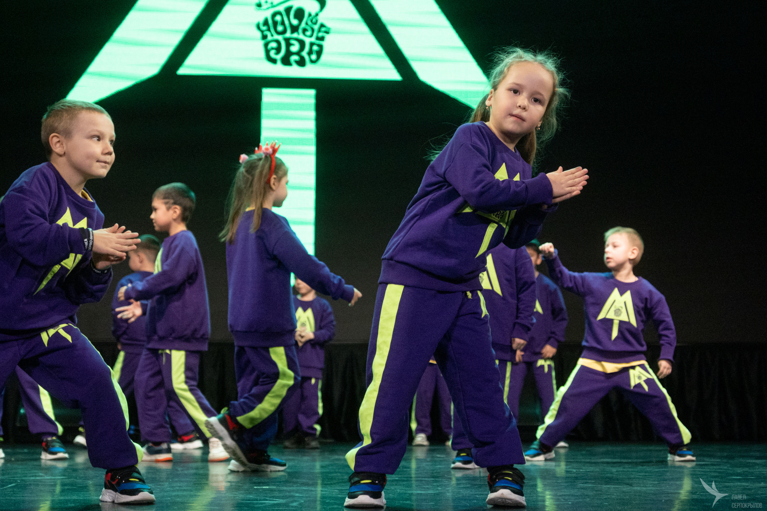 Отчетный концерт танцевальной кузницы «HOUSEPRO». Репортажный фотограф в Казани Павел Серпокрылов