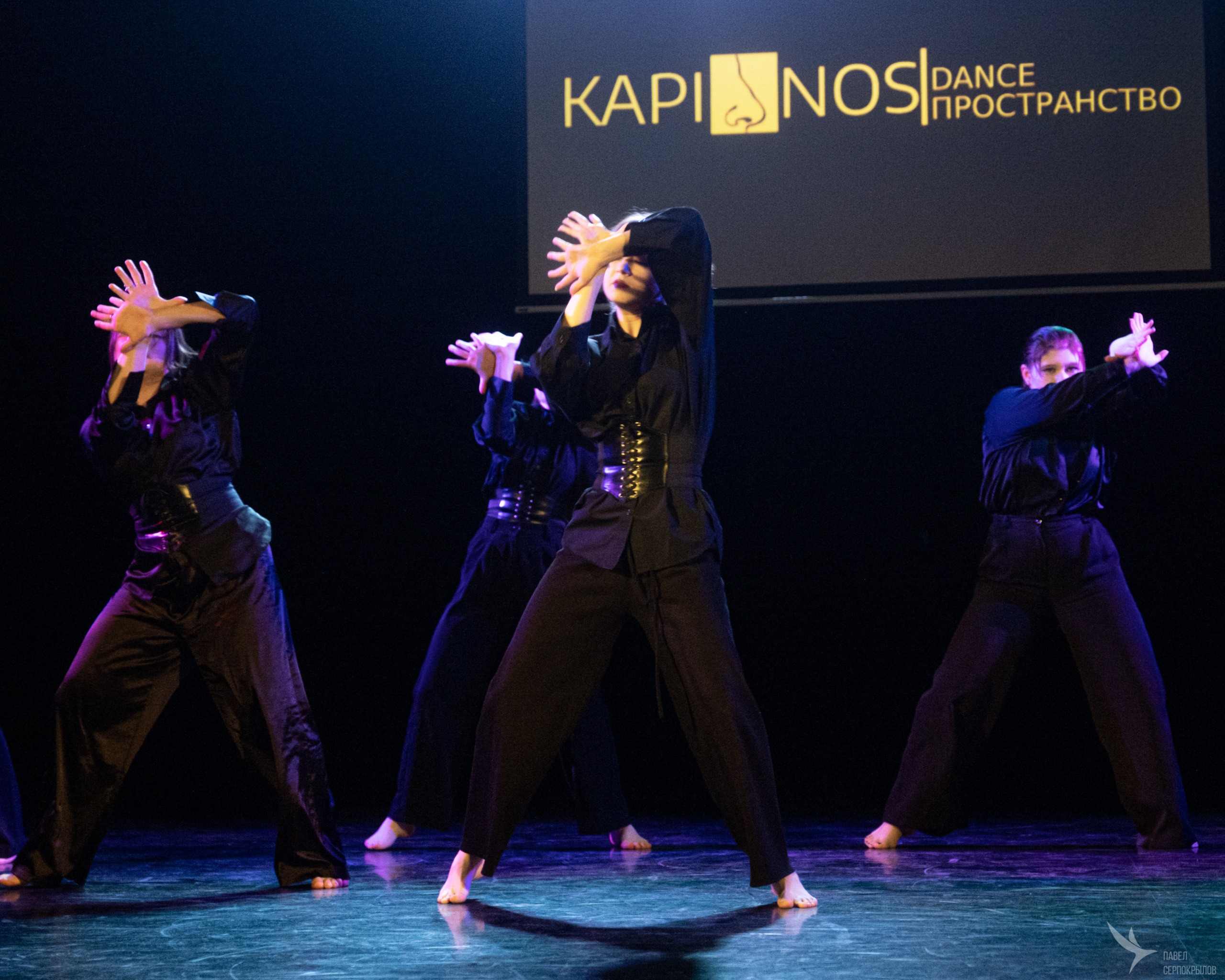 Зимний отчётный концерт танцевальной школы «Kapinosdance». Репортажный фотограф в Казани Павел Серпокрылов