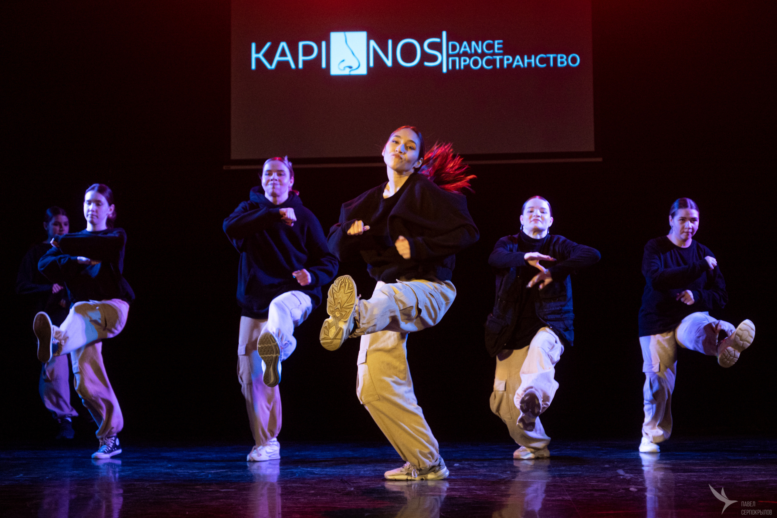 Зимний отчётный концерт танцевальной школы «Kapinosdance». Репортажный фотограф в Казани Павел Серпокрылов