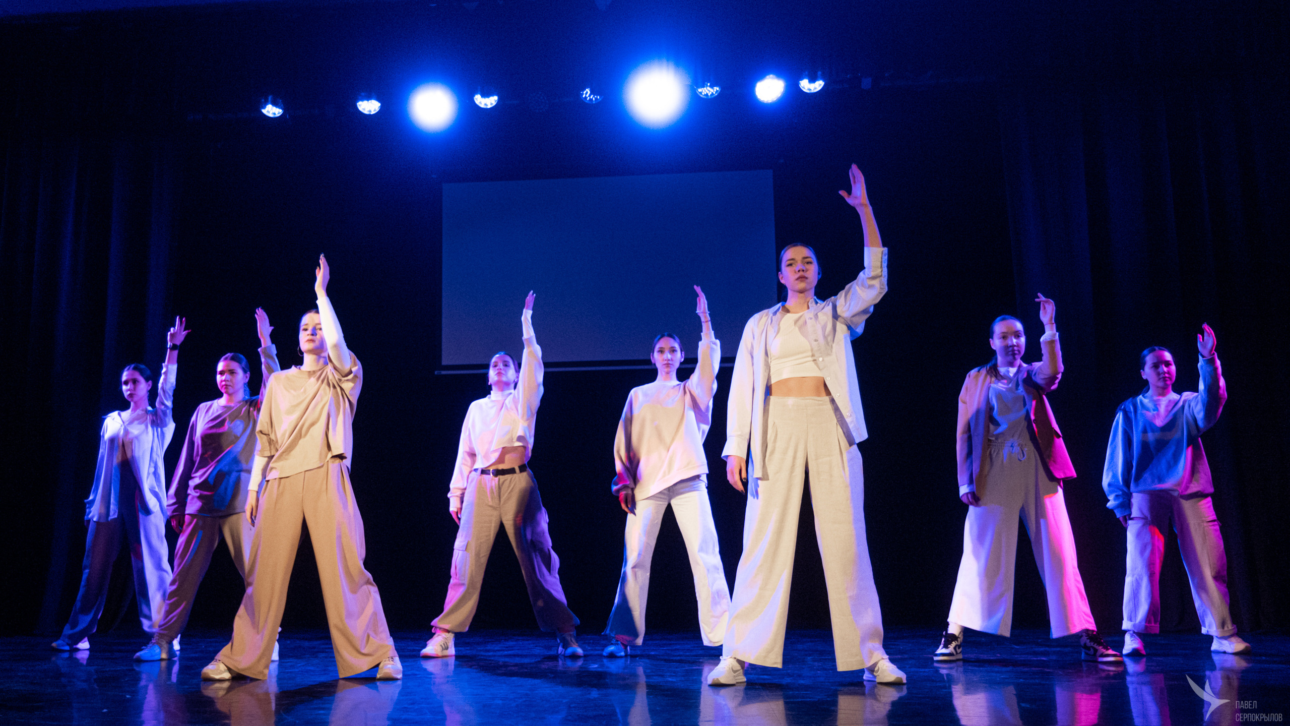 Зимний отчётный концерт танцевальной школы «Kapinosdance». Репортажный фотограф в Казани Павел Серпокрылов