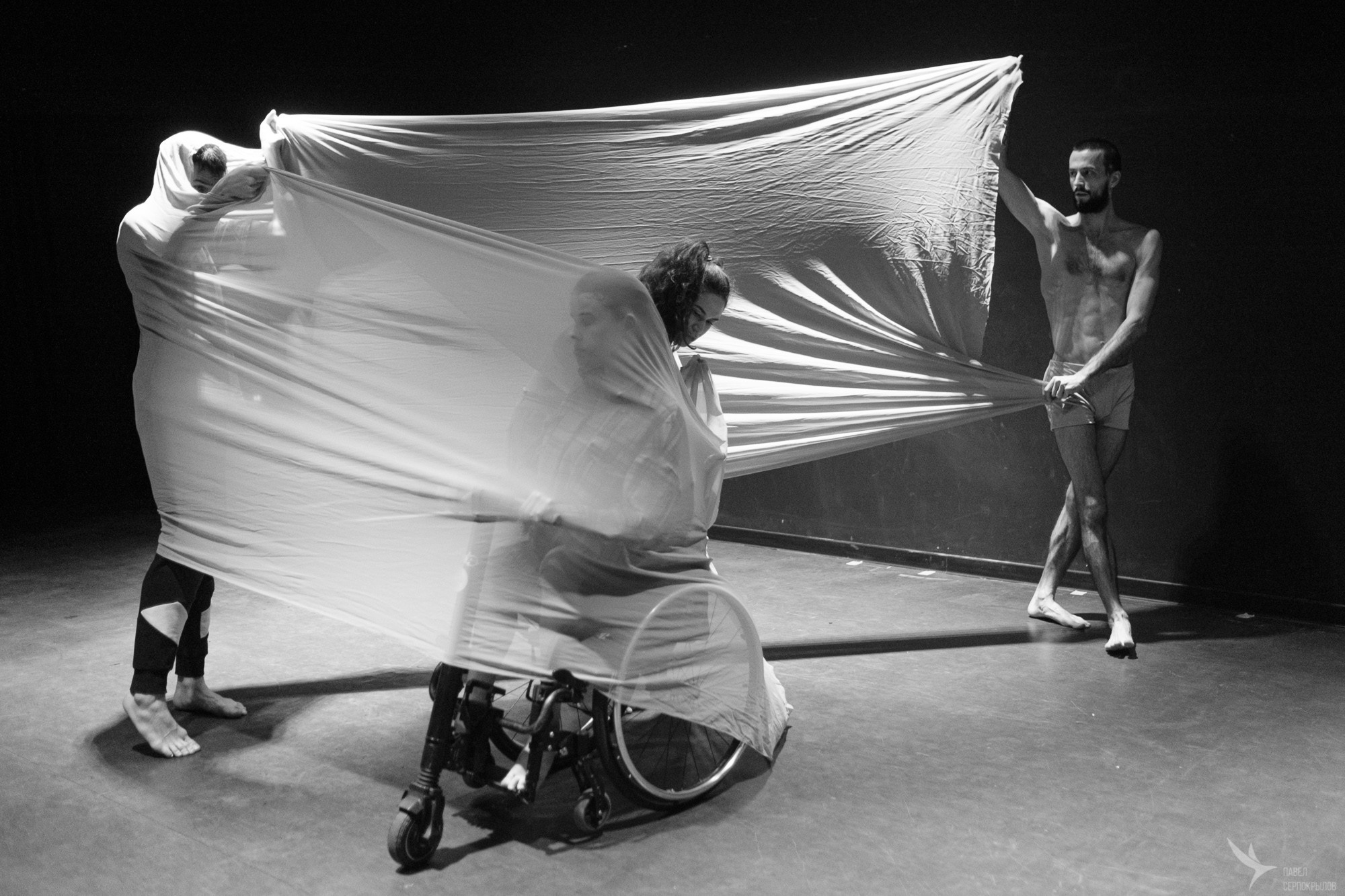 Пластический спектакль «Отстань от себя». Репортажный фотограф в Казани Павел Серпокрылов