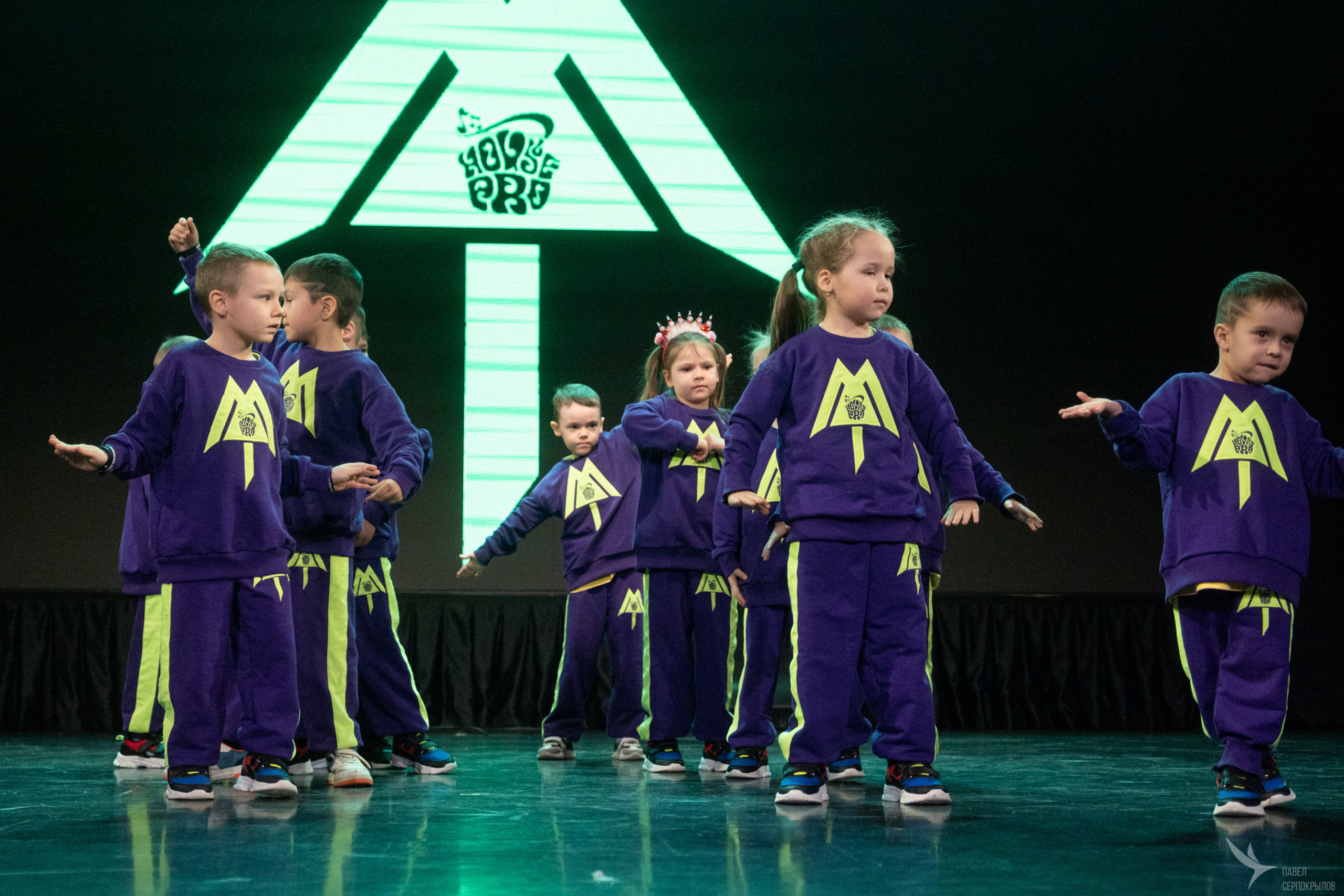 Отчетный концерт танцевальной кузницы «HOUSEPRO». Репортажный фотограф в Казани Павел Серпокрылов