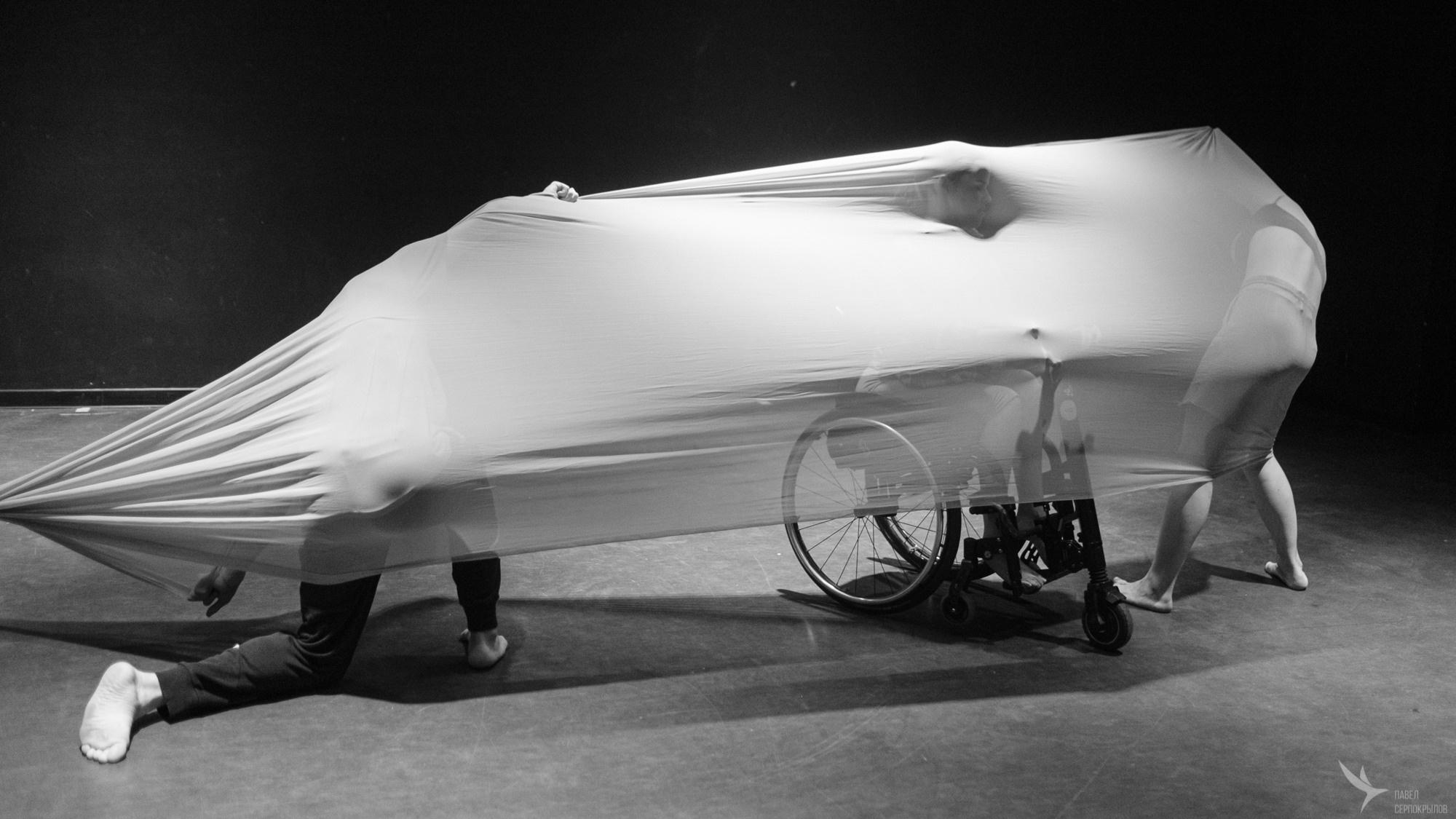 Пластический спектакль «Отстань от себя». Репортажный фотограф в Казани Павел Серпокрылов