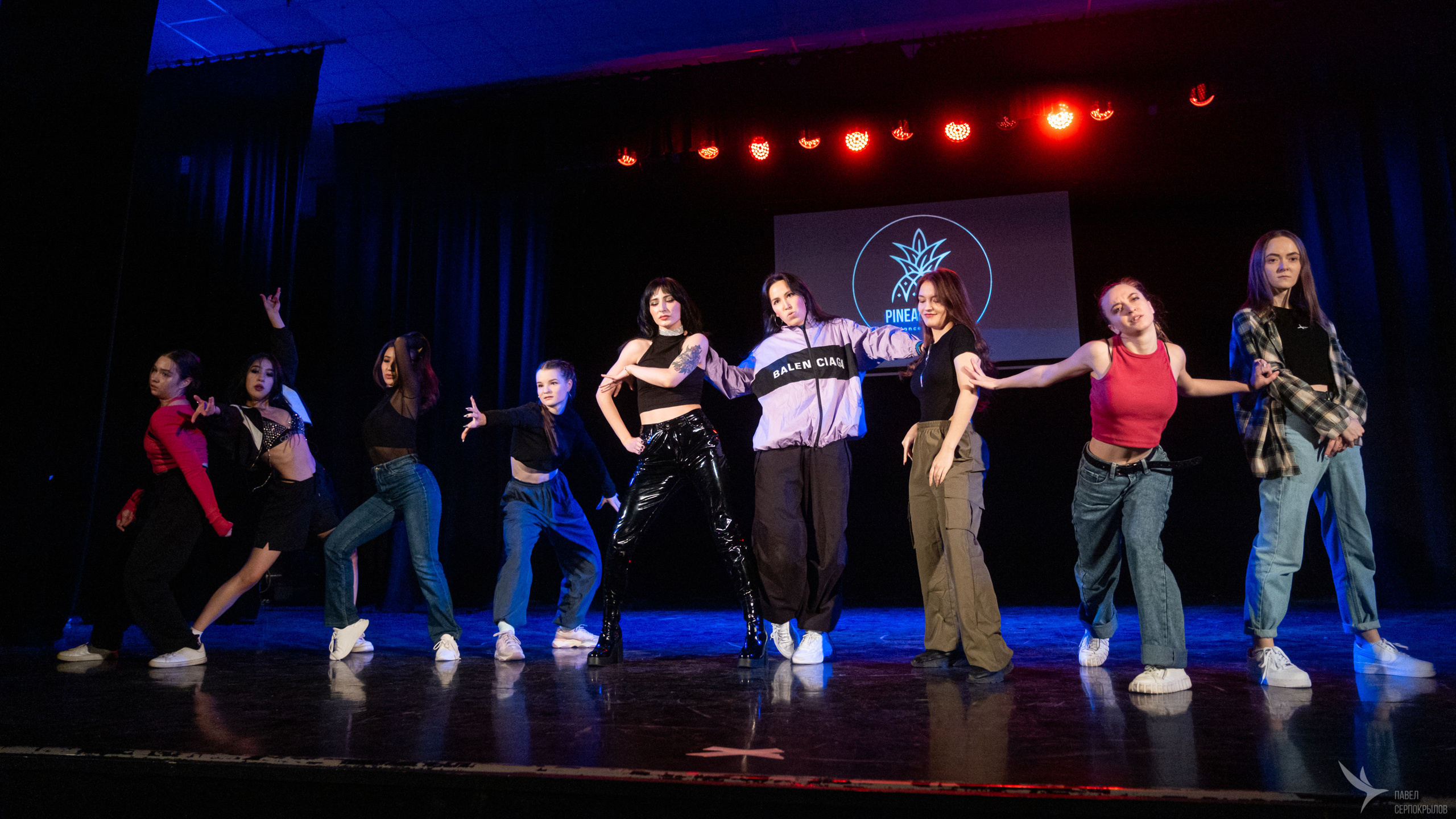 Pineappledi dance. Репортажный фотограф в Казани Павел Серпокрылов