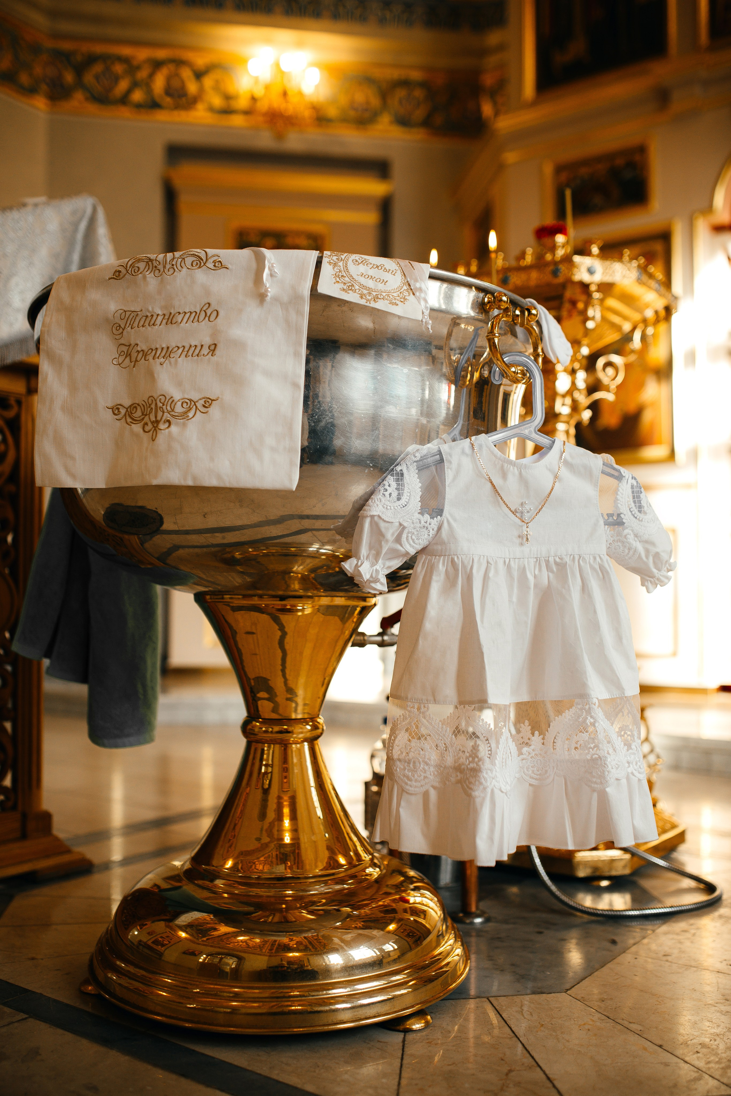 Церковь Рождества Пресвятой Богородицы в Крылатском. Свадебный и семейный фотограф