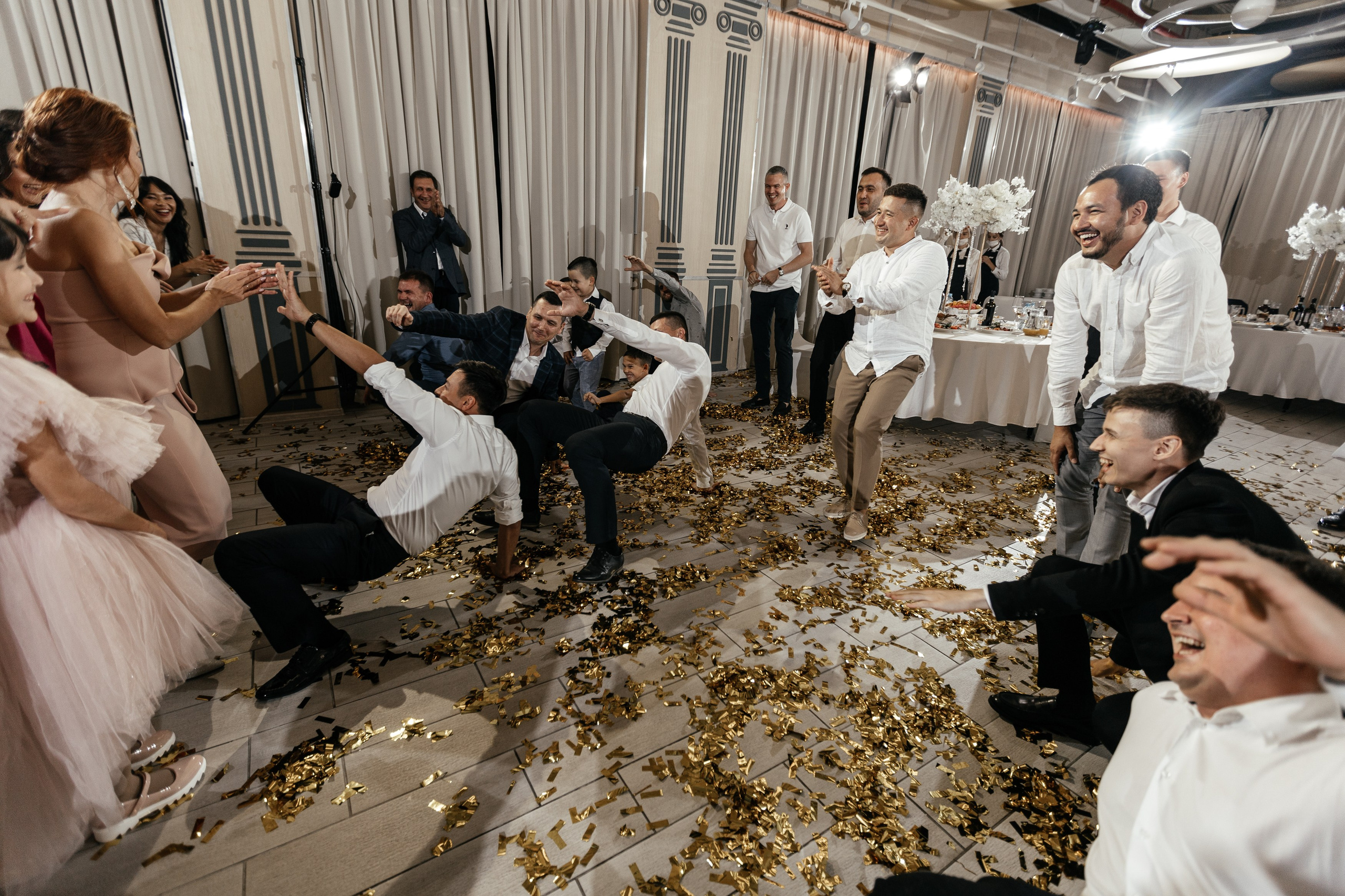 Свадебный фотограф Уфа — Руслан ГабдлисламовЖивые эмоции, красивые кадры, воспоминания на всю жизнь.Работаю по всей Республике Башкортоста. Свадебный фотограф Уфа Руслан Габдлисламов