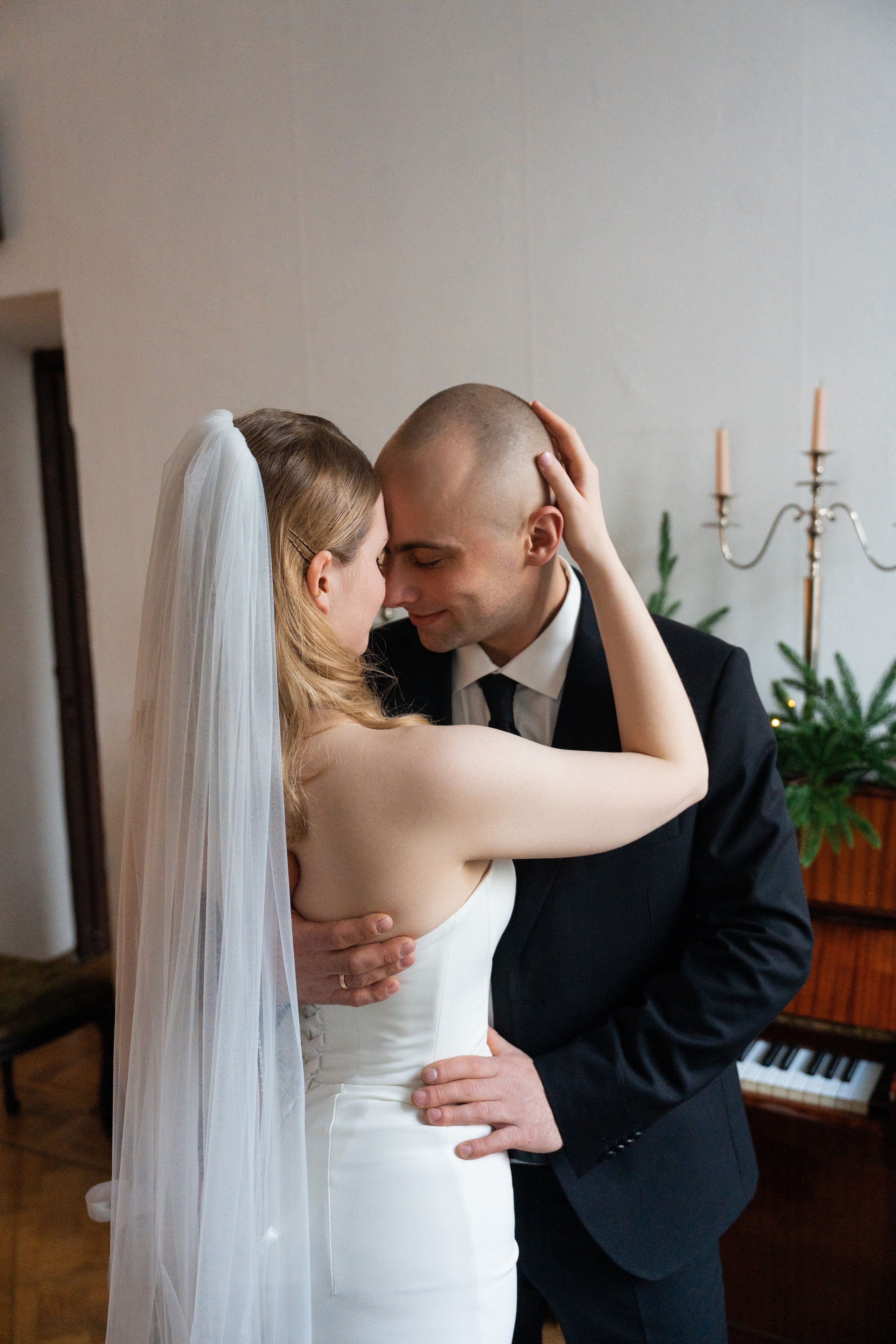 Мария и Алексей, студия 1884. Свадебный фотограф в Москве Анна Полушина