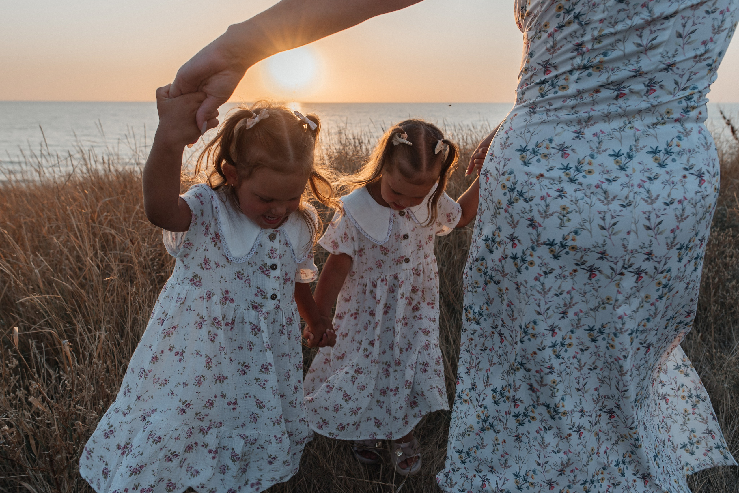Семейная прогулка на маяке. Детский и семейный фотограф выпускной альбом Приморско-Ахтарск