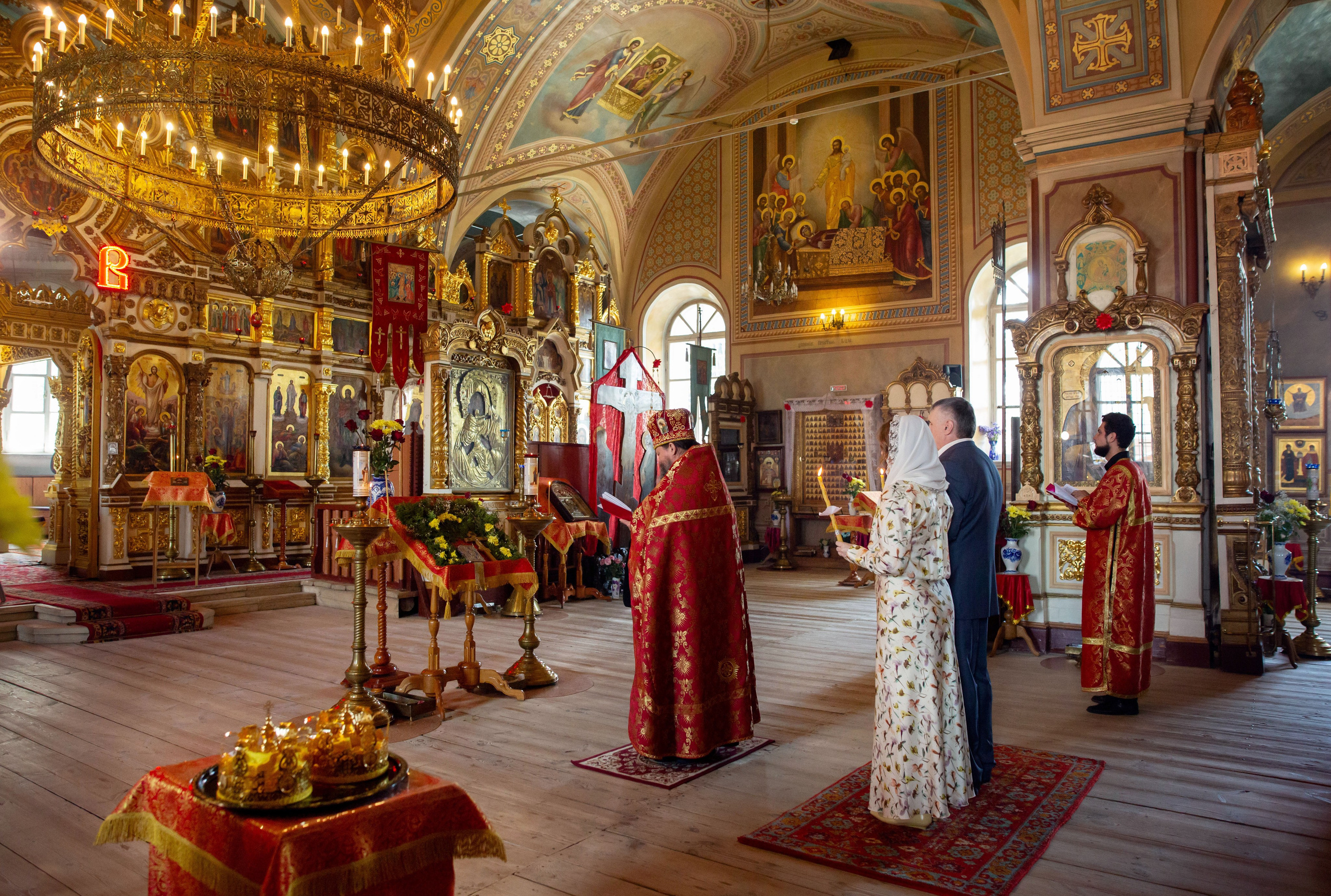 Венчание Сергей и Анна Воскресенский храм. Семейный и детский фотограф Анна Петракова