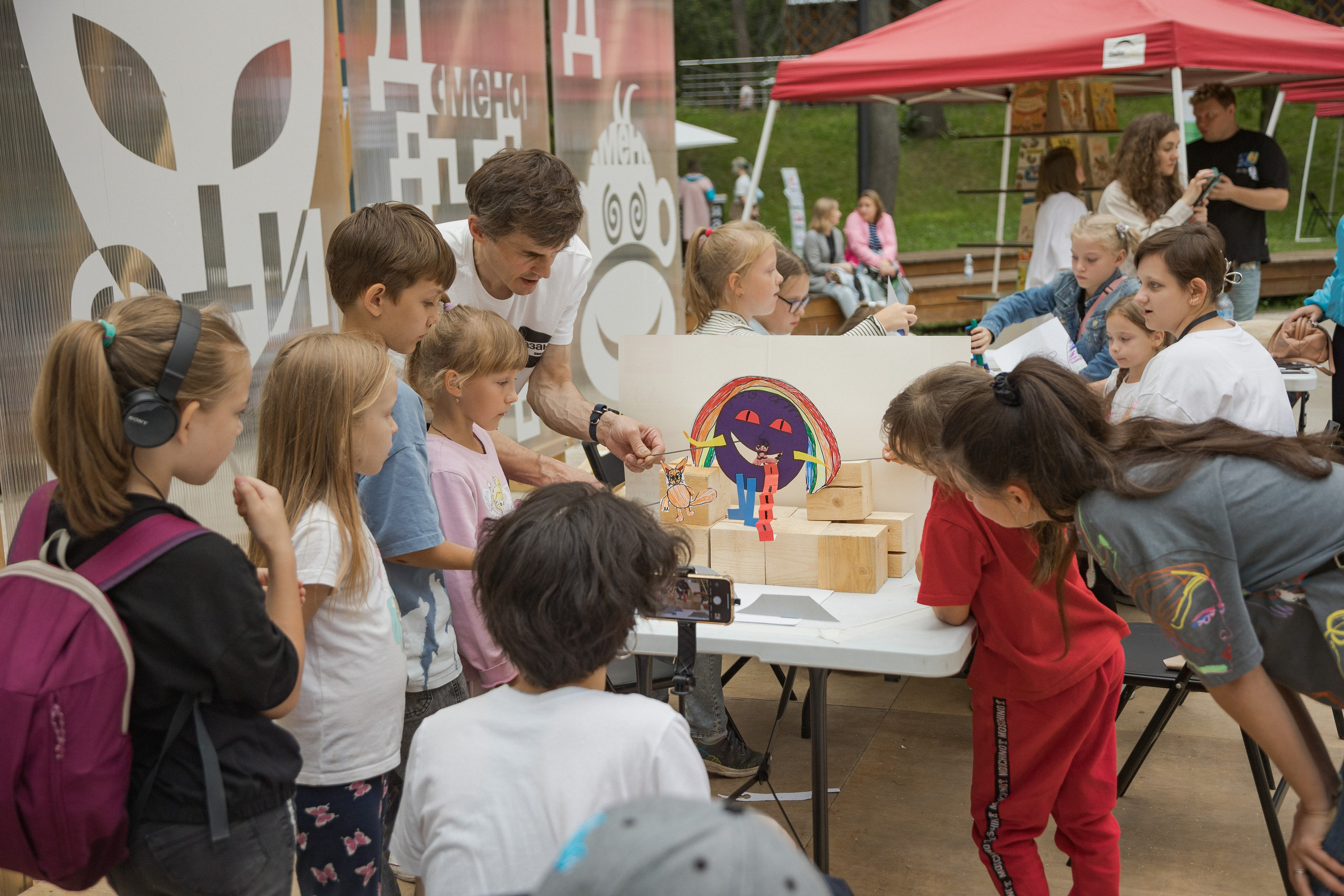 Книжный фестиваль «Смены» в Выксе 2024. Фотограф городских и семейных событий Артем Карпухин