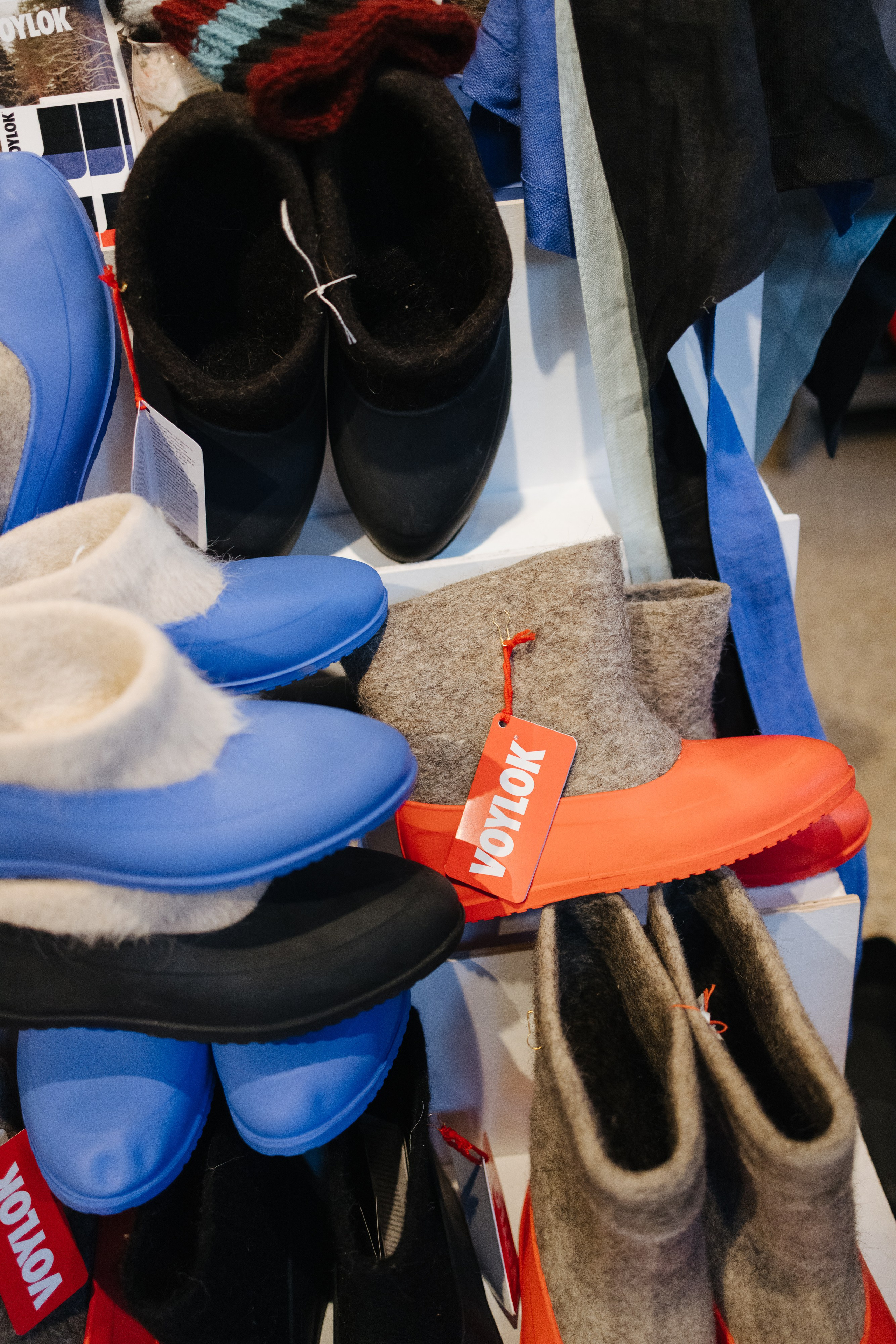 7–8 марта 2025 в пространстве «Три вокзала. Депо» / День 2 / фото Валерий Белобеев. Фотоотчеты «Ламбада-маркета»