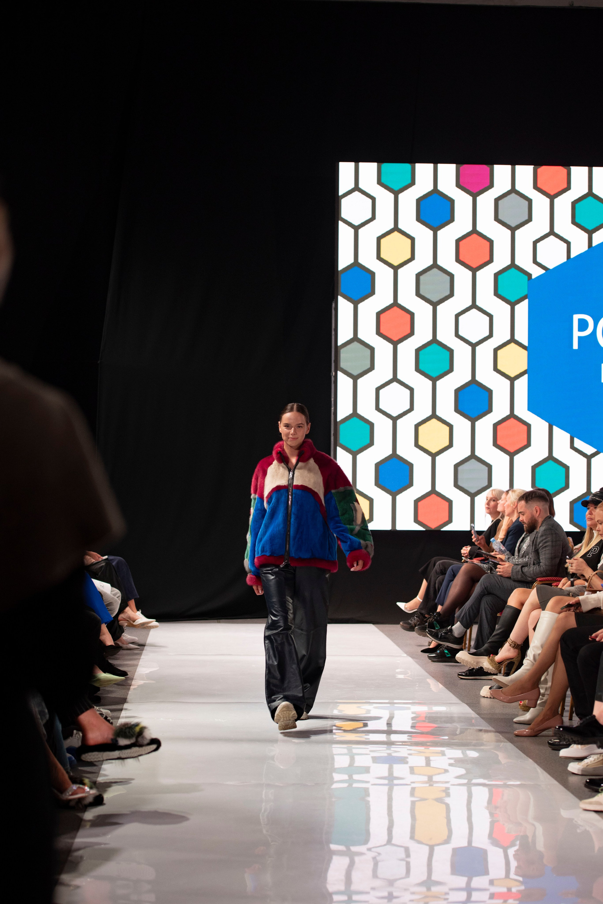 Фотограф на модельный показ. Свадебный, семейный, фэшн фотограф, школьный фотограф в Сочи