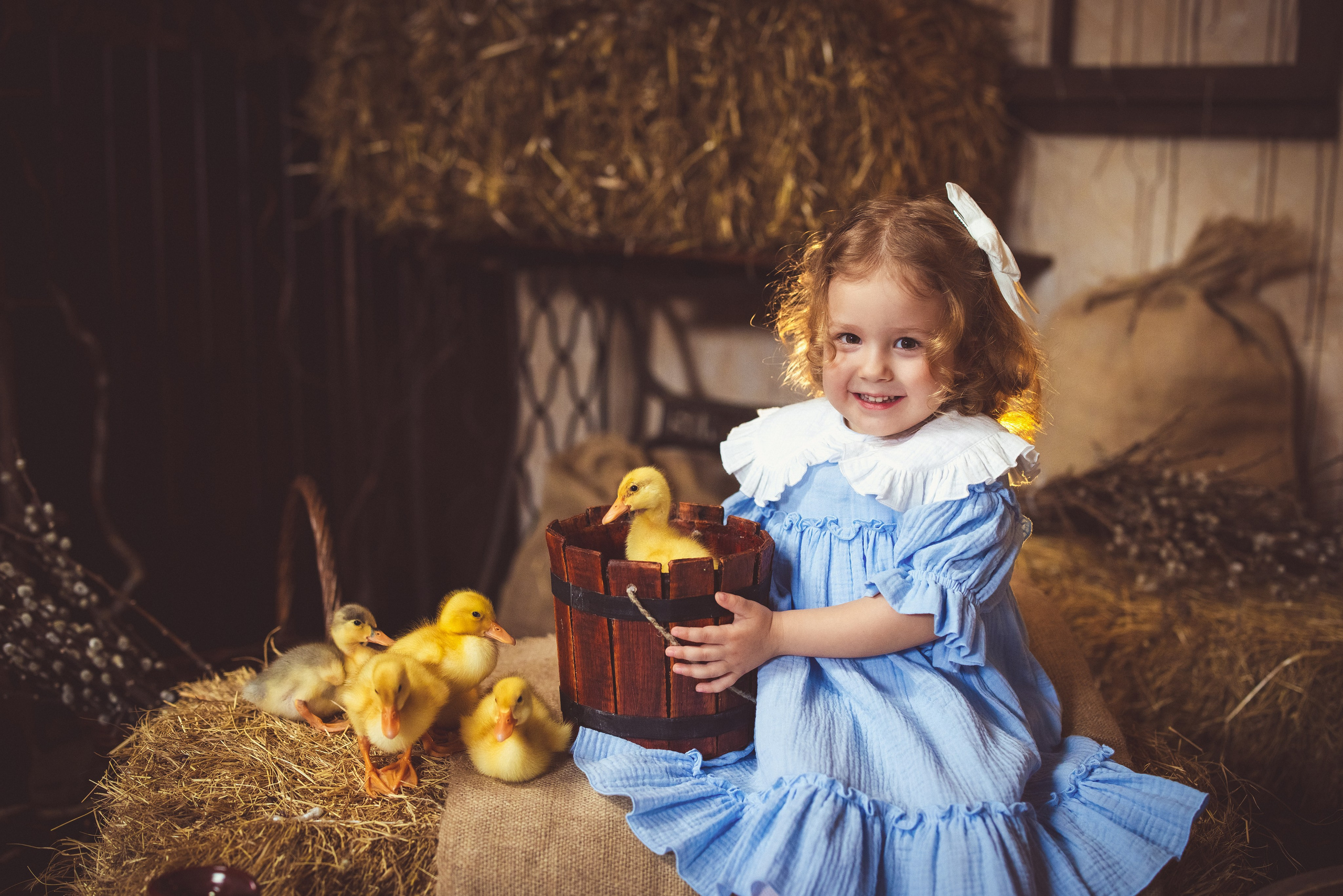 Пасхальный фотопроект с козочкой и утятами, в фотостудии «Эль» 2024 г. Семейный и детский фотограф в Краснодаре Анна Трашкова