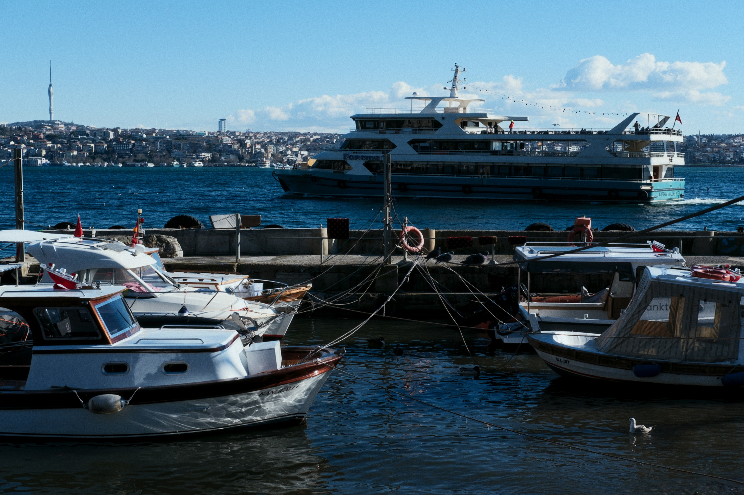 Beyoğlu x Karakoy, Istanbul / Türkey AW26. Фотограф Юрин Евгений
