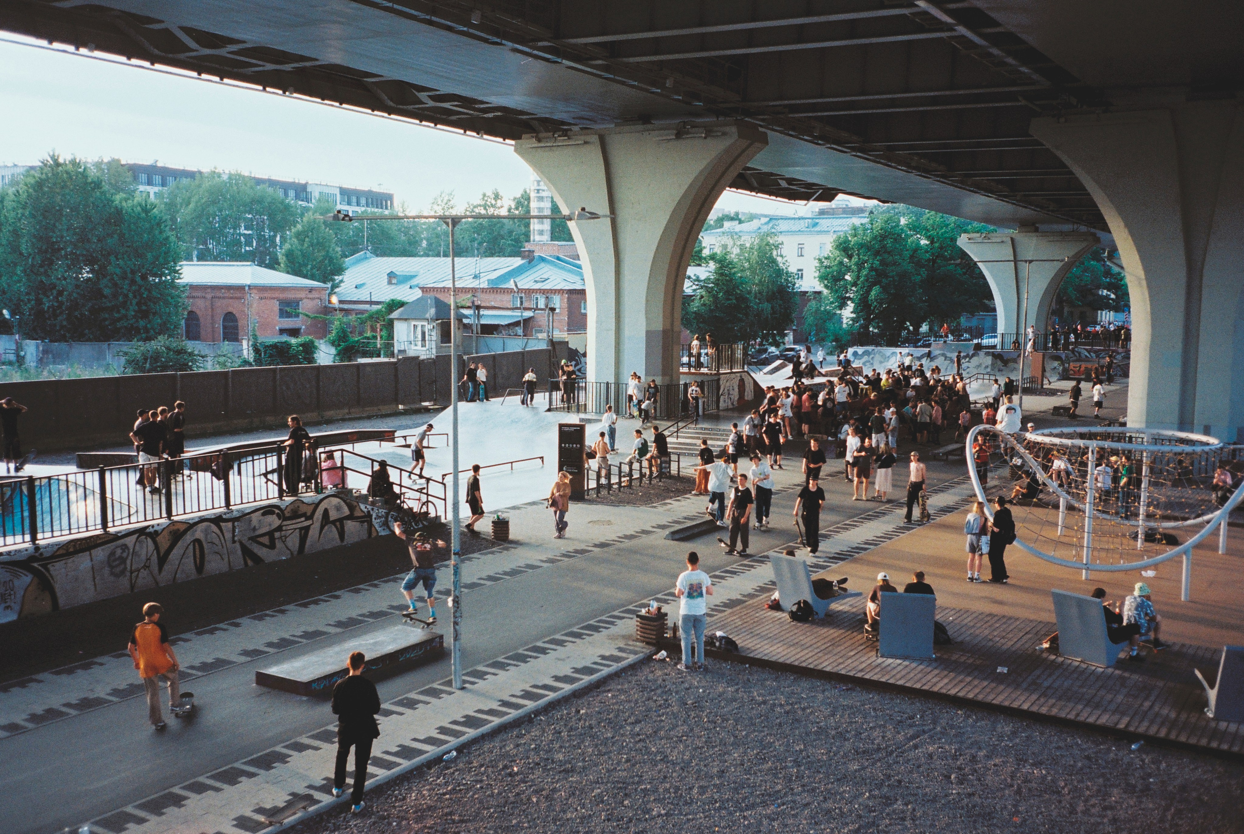 Фотографии цветные. Свадебный и семейный пленочный фотограф в Петербурге Истомина Ирина