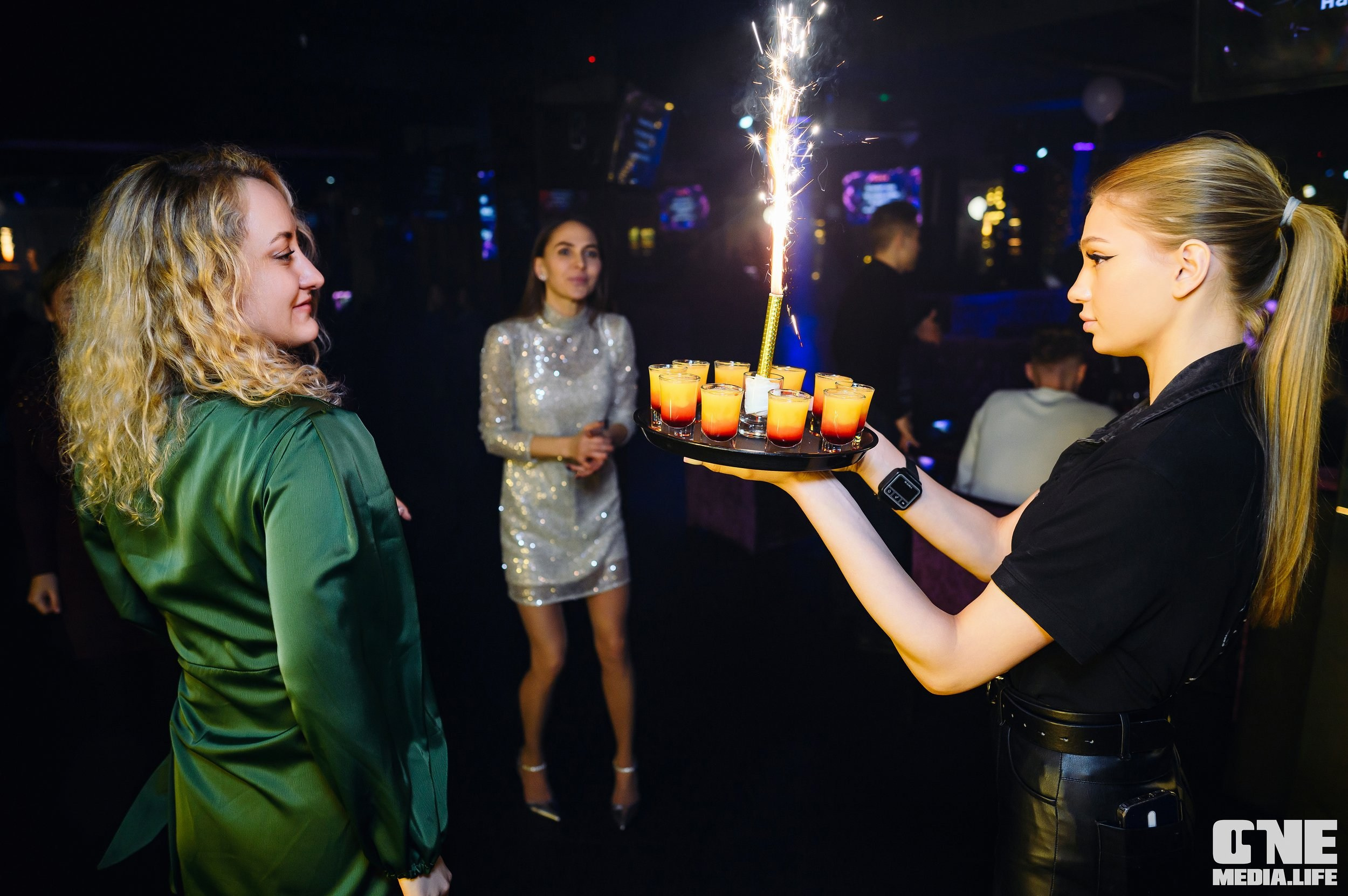 Фоторепортаж из караоке-клуба Эйфория. One Media Life: фоторепортажи, фотоотчеты с мероприятий и заведений