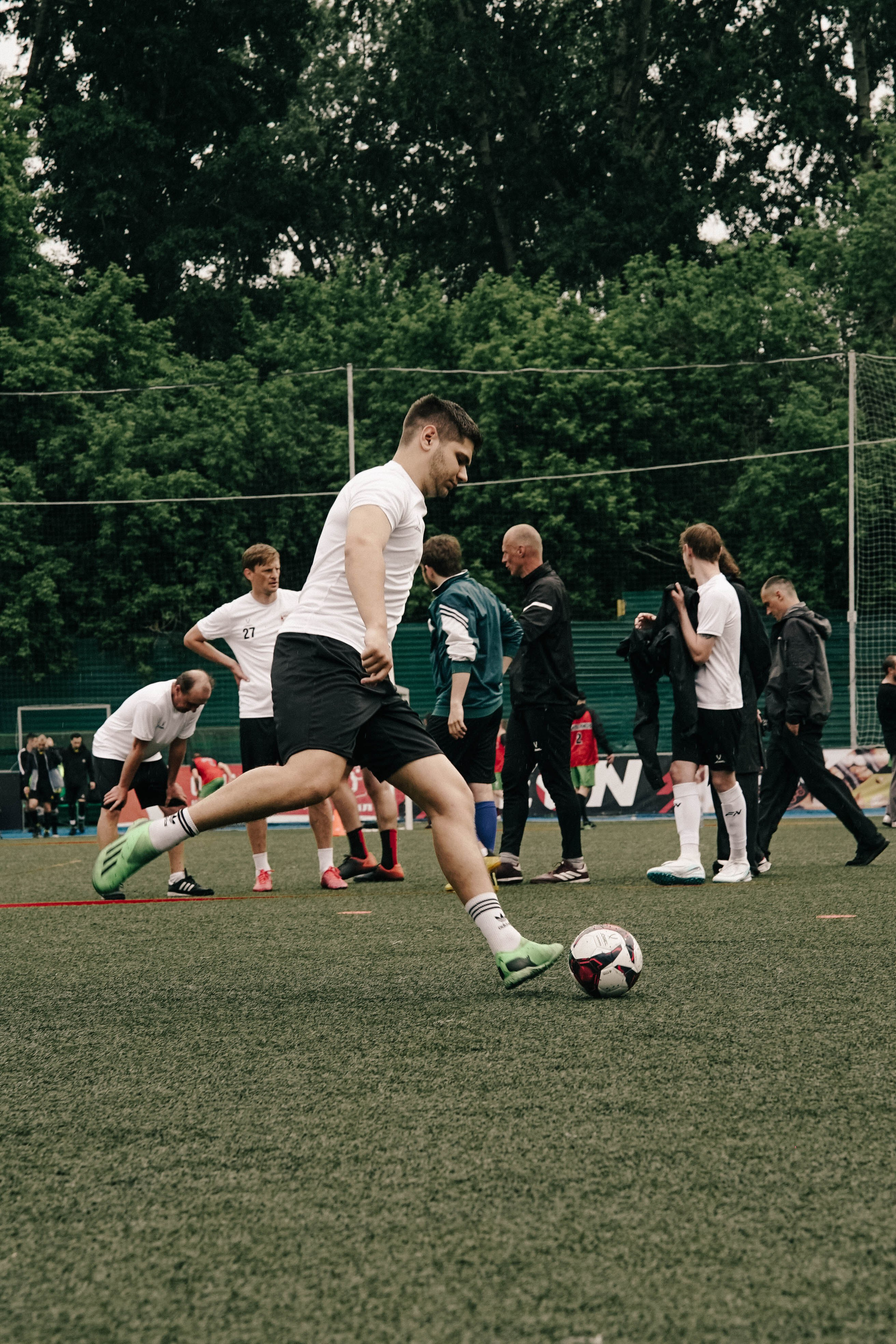 SPORT SHOOTS. Awes fram