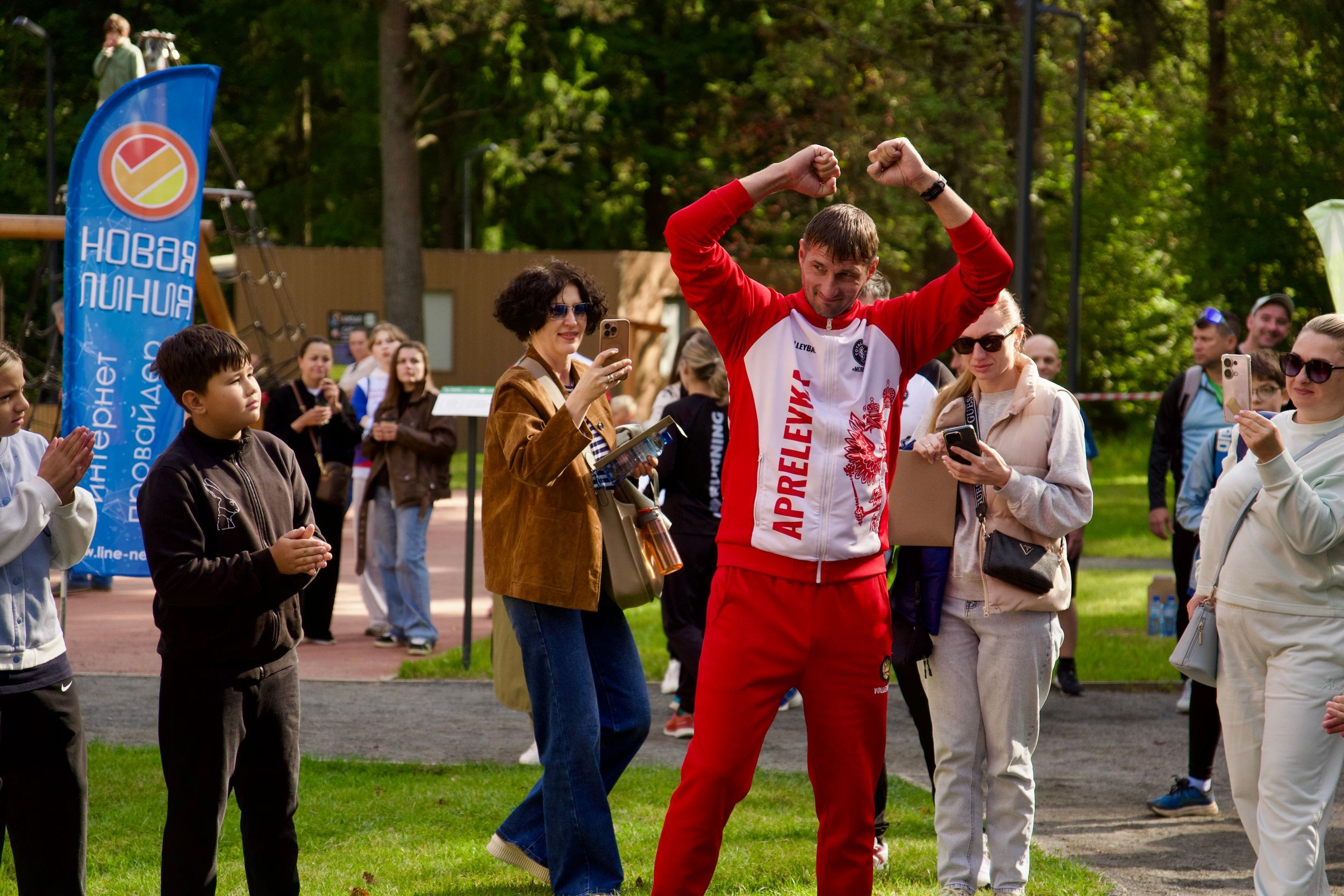 Забег в парке «Дубки». Кафе «БЕЛКА НАШЕПТАЛА». Ну оооочень концептуальное кафе