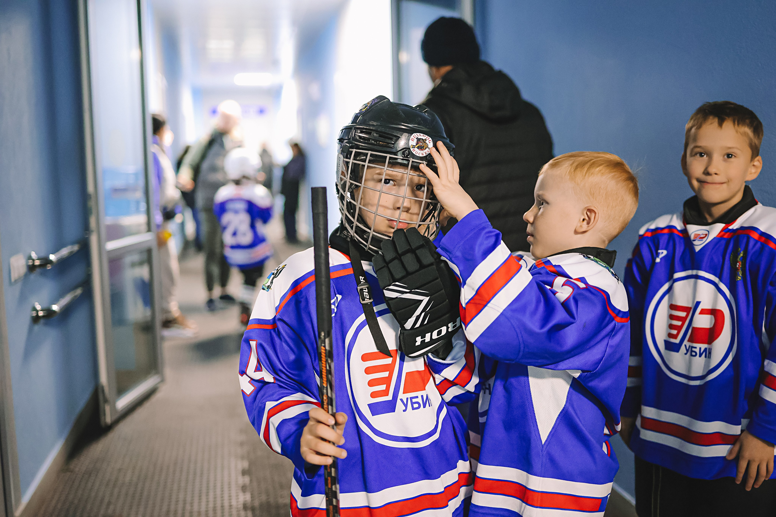 Хоккей тренировка. Семейный фотограф Тюмень, фотограф на роды Салмина Мария