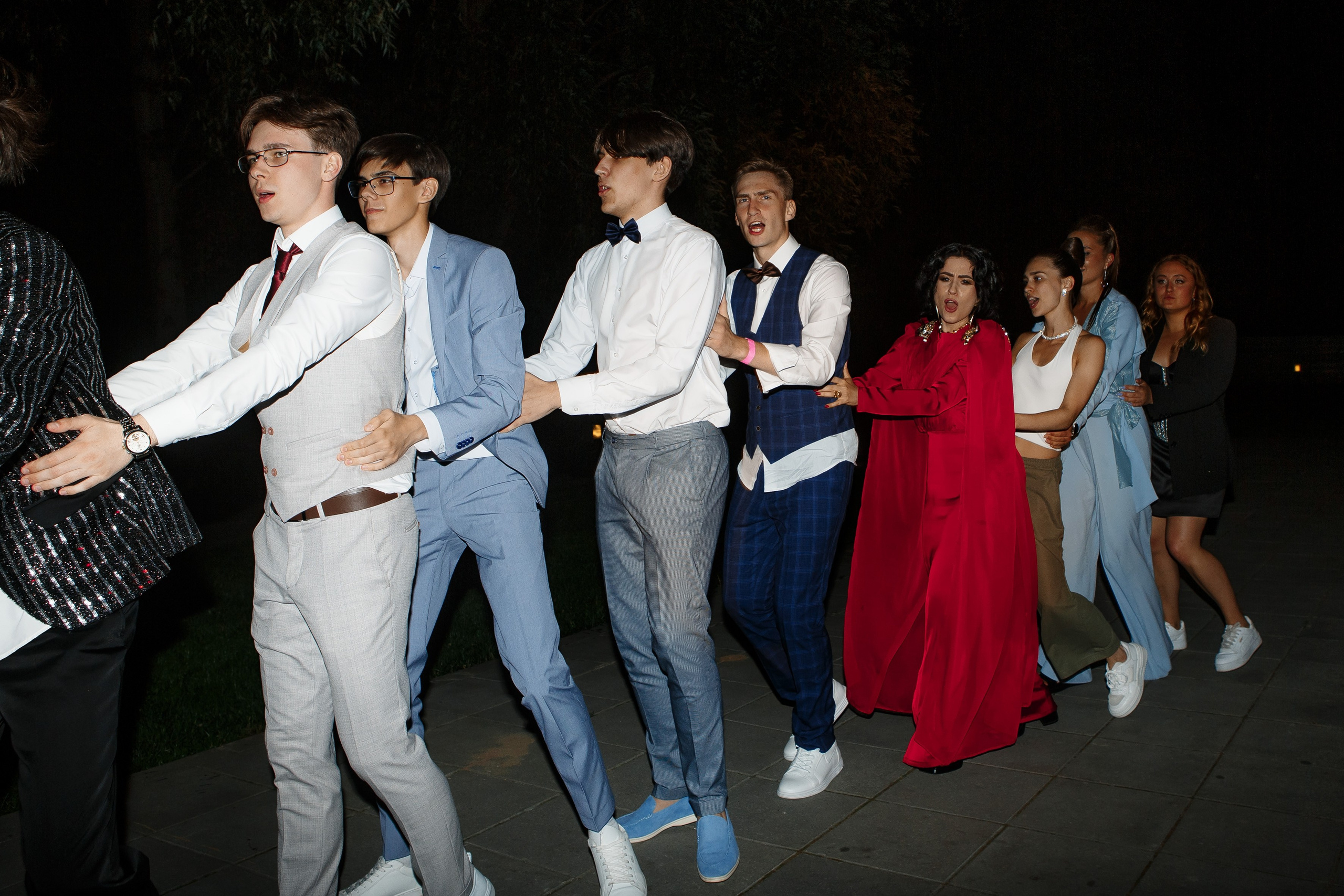 Выпускной Гимназия 12 2024 OpenHouse. Свадебный и портретный Фотограф в Липецке Дмитрий Котюков