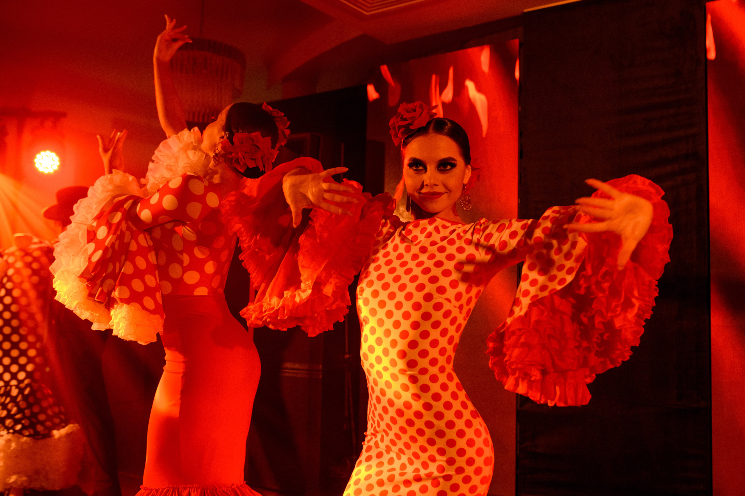 MORE AMORE EVENT HALL — BIRTHDAY`25. Свадебный фотограф Екатеринбург/Челябинск — Любовь Волохова