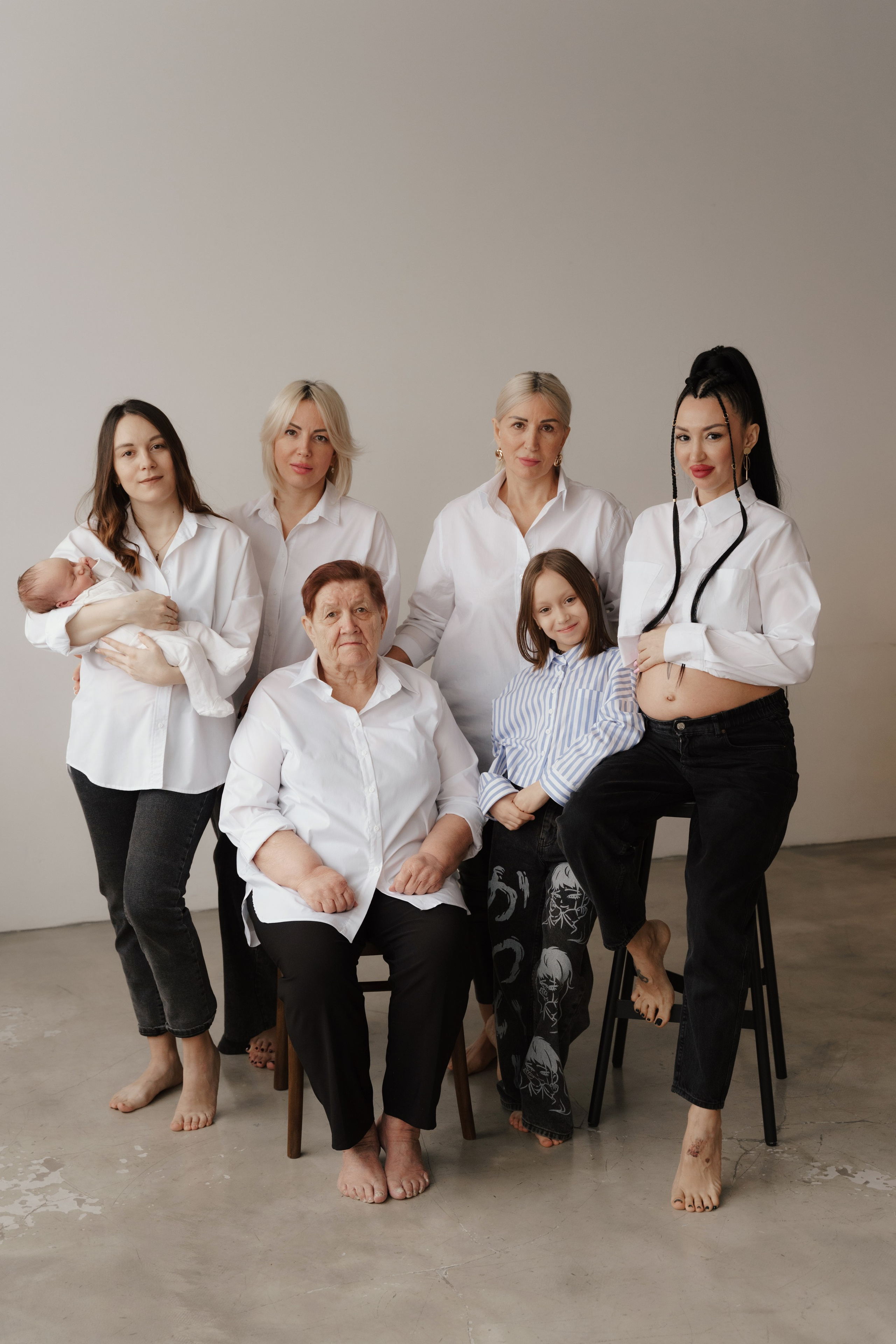 Семейная. Четыре поколения. Фотограф в Новосибирске. Ефимова Анастасия