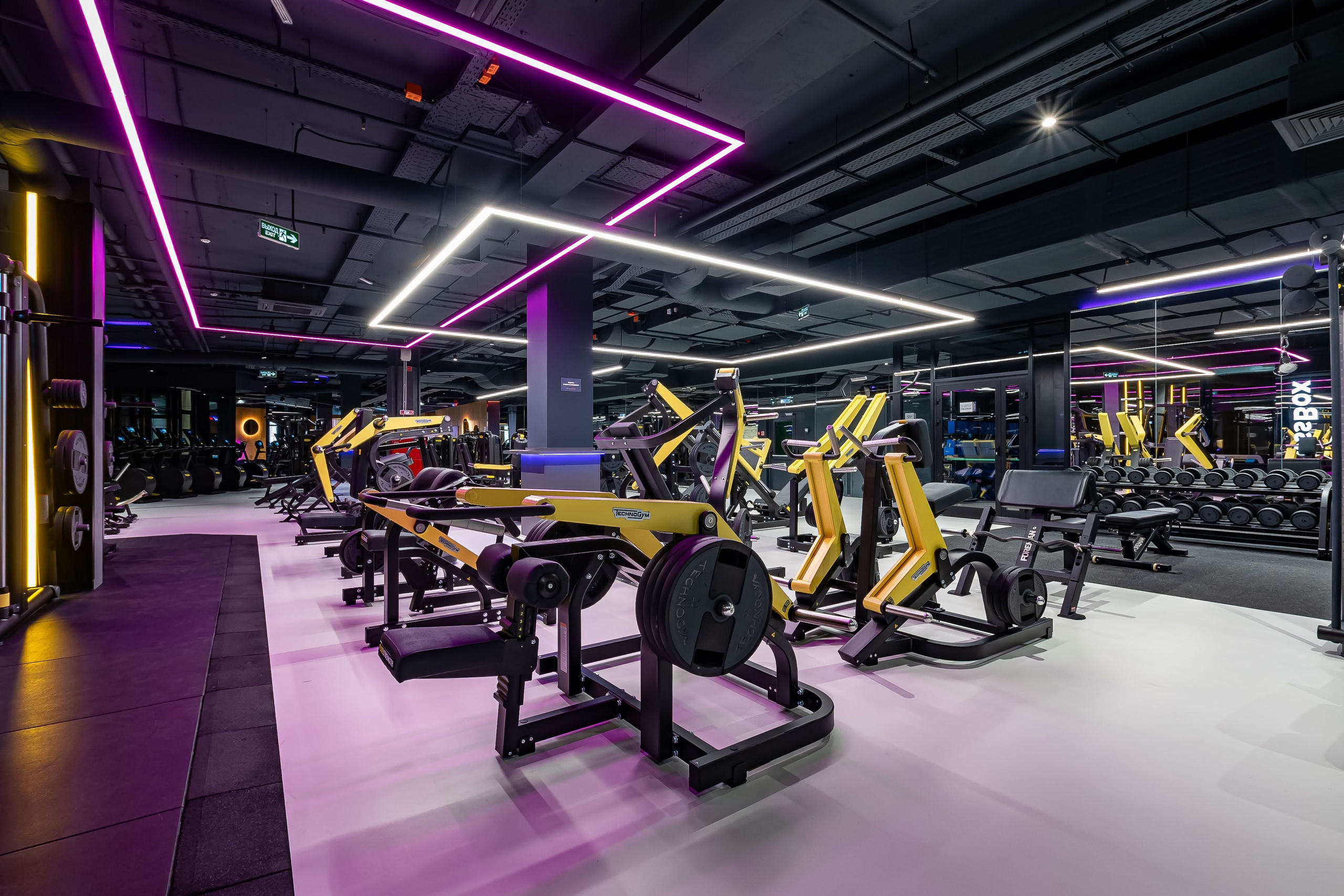 Интерьерный фотограф Спортзалы, Фитнес.  г.Москва, от 10 000р/час. Интерьерный & Репортажный фотограф Озеров Денис, г. Москва