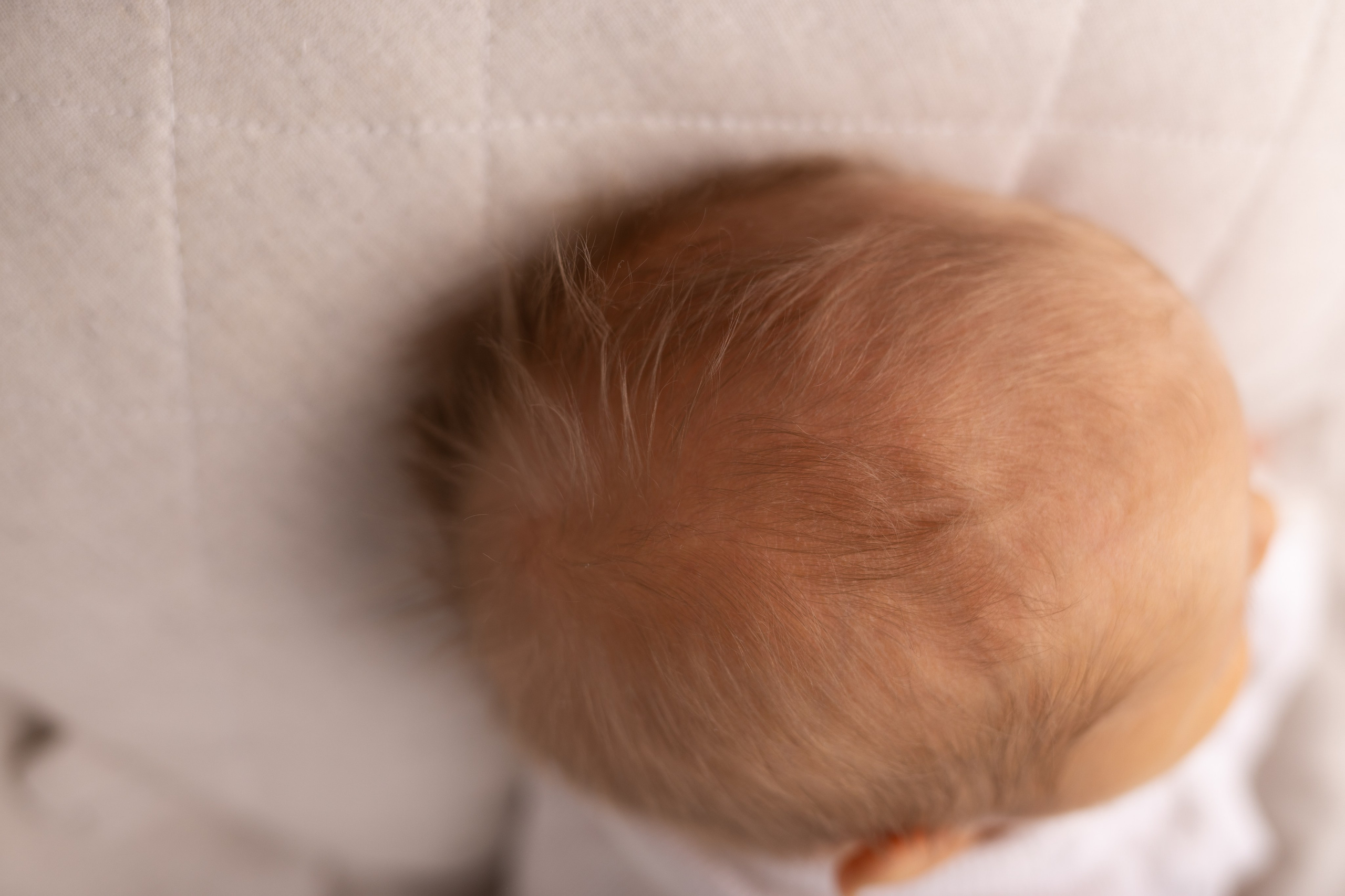 Newborn съемка в стиле Лайф. Фотограф новорожденных малышей в Омске и Омской области Эльвира Камаева