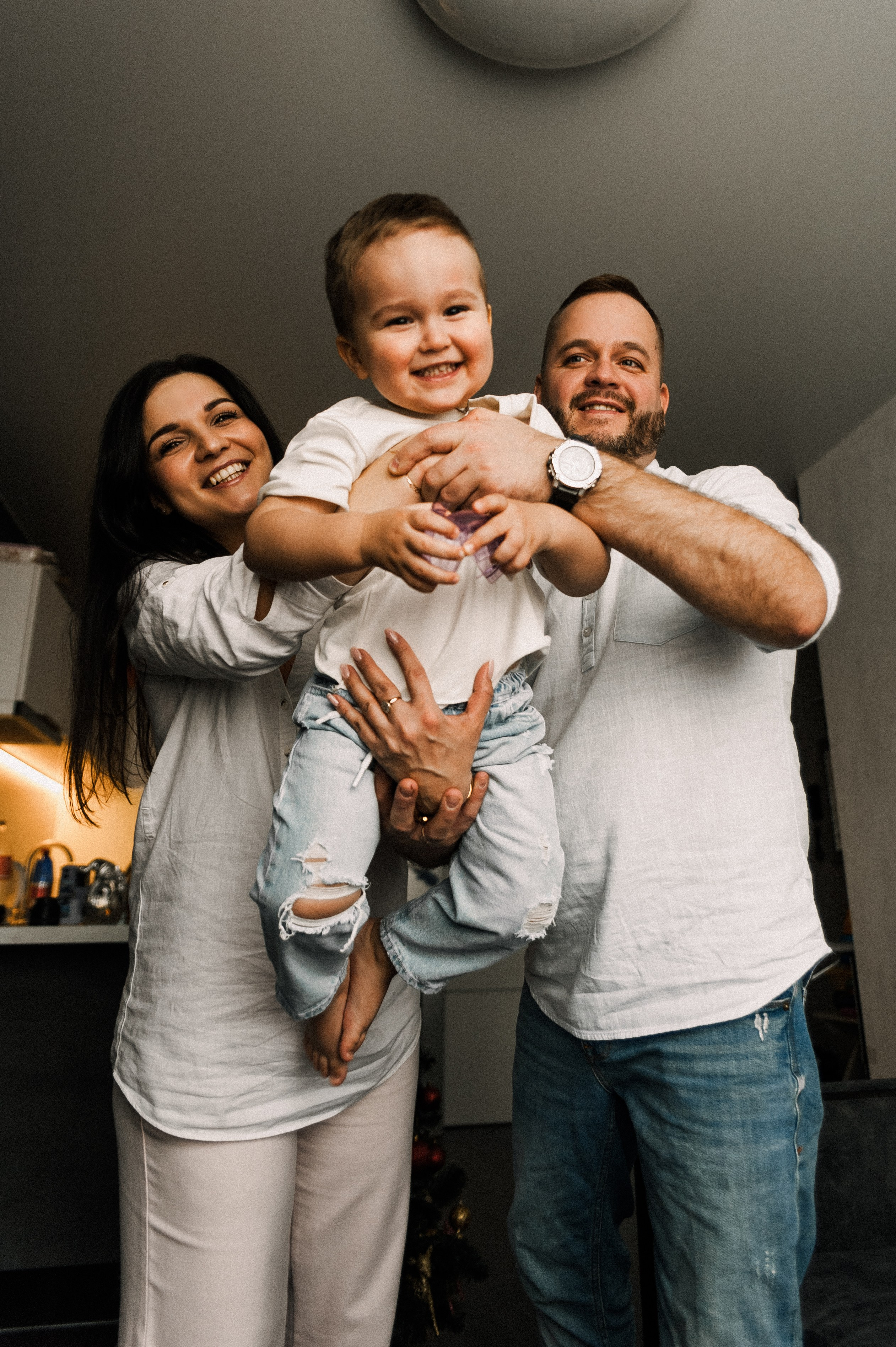 Стас+Маргарита и домашний Новый Год. Фотограф в Екатеринбурге Артём Зайнетдинов