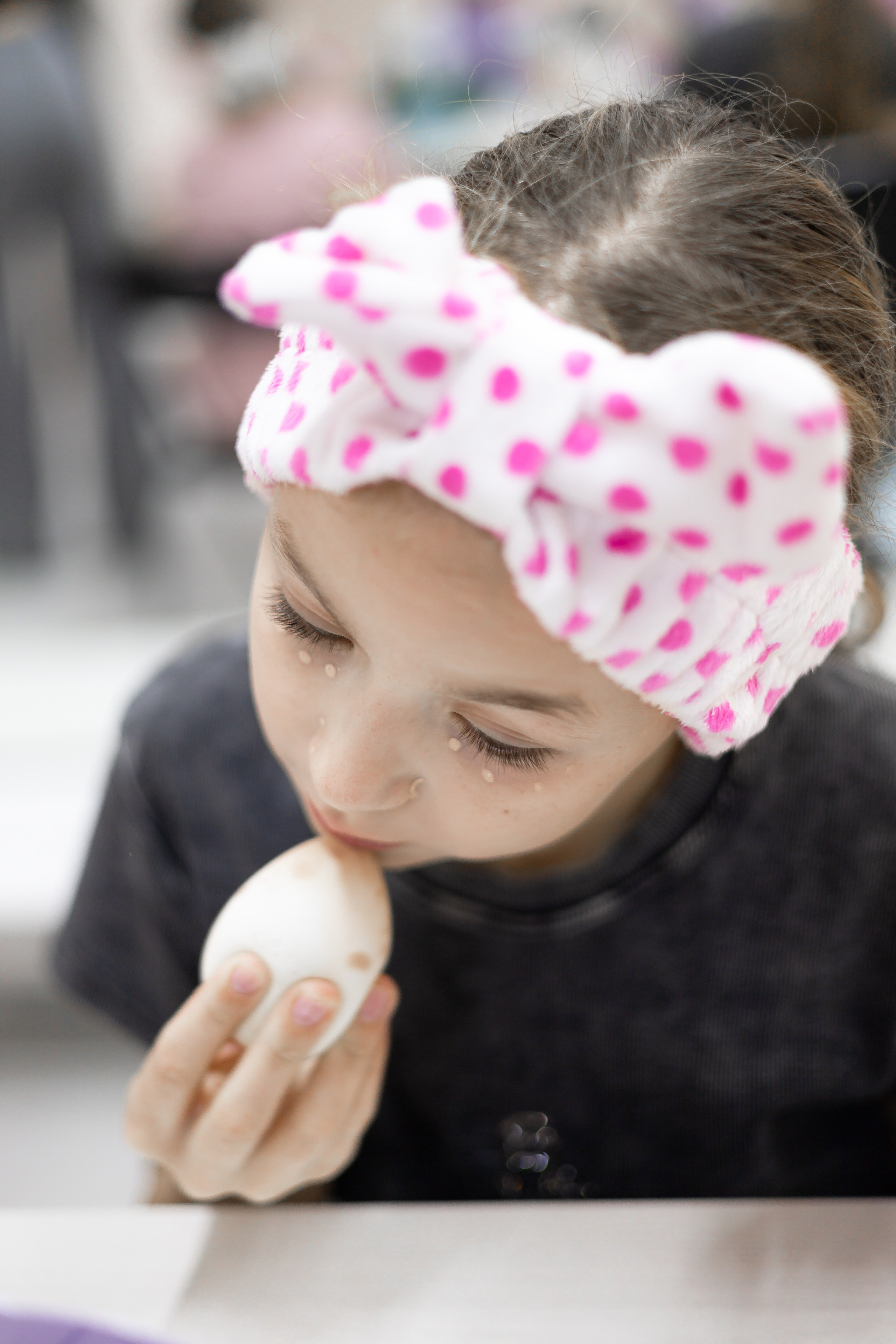 Урок «цветного» макияжа для Театра моды. Школа для девочек во Владивостоке — Само Совершенство