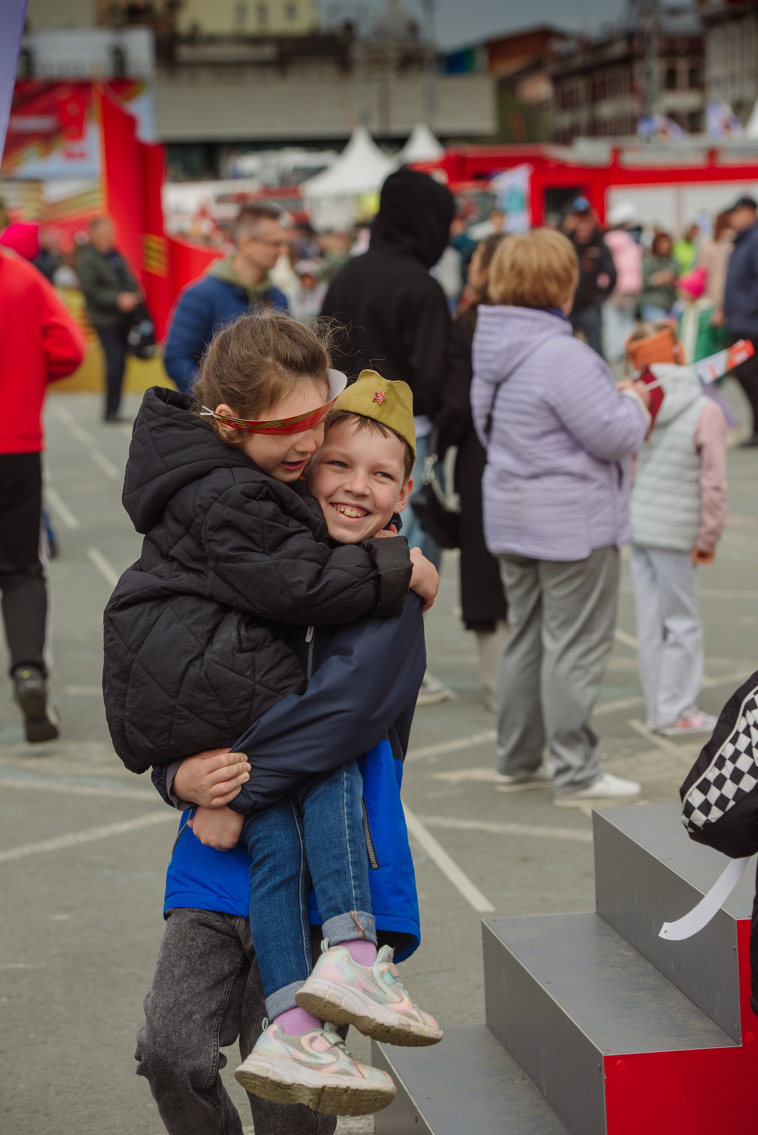 9 мая Центральная плащадь. Фотограф Мария Каюрова