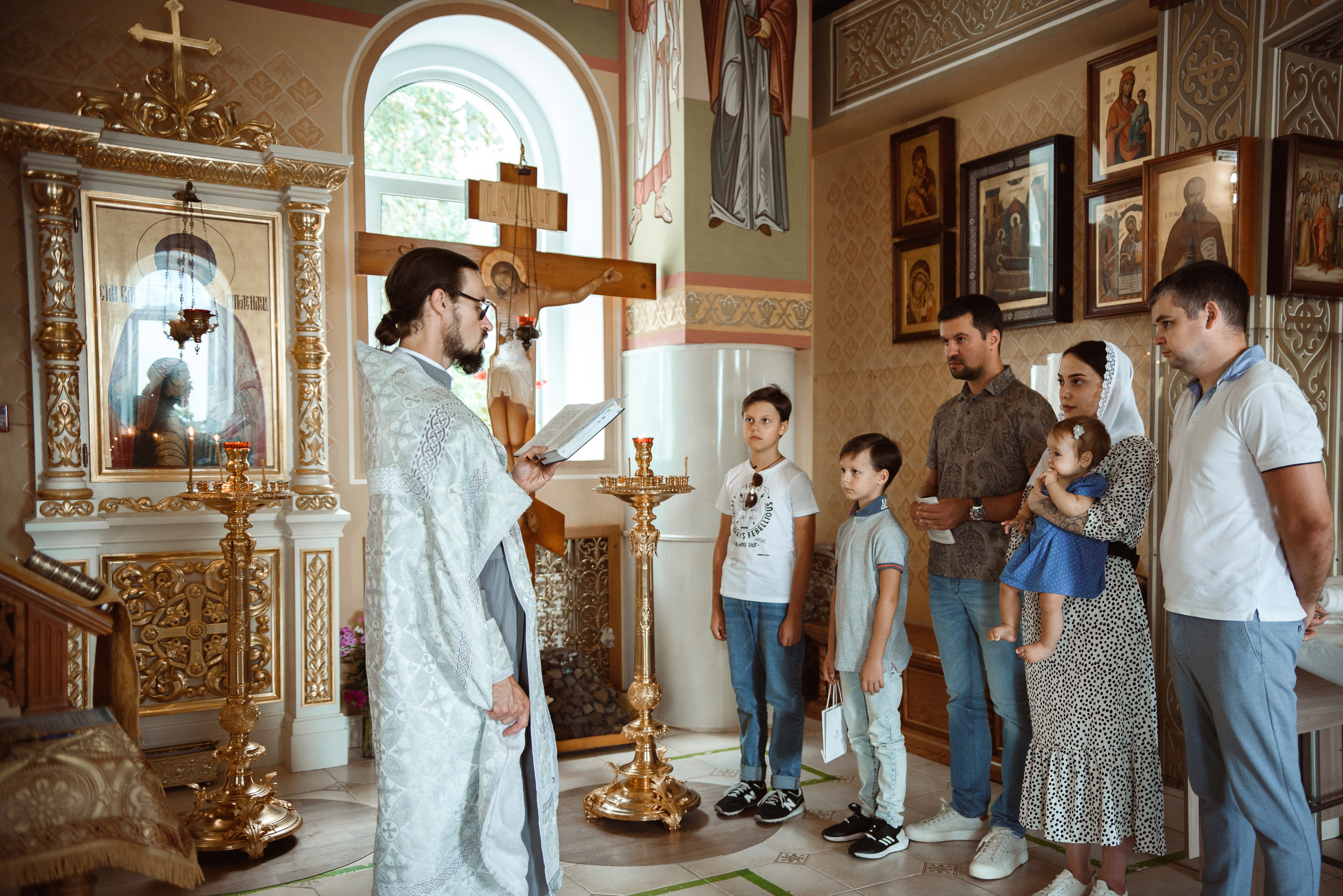 Крещение в Церкви Александра Невского. Семейный фотограф в г.Москве Катя Норм