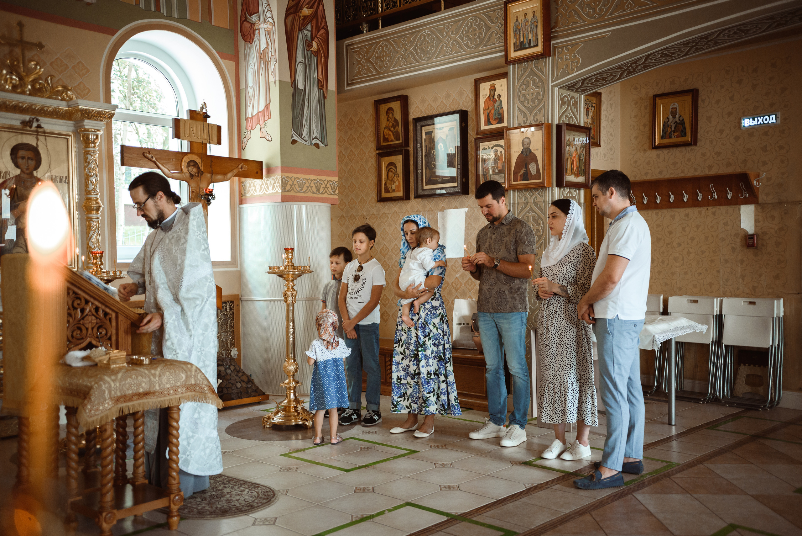 Крещение в Церкви Александра Невского. Семейный фотограф в г.Москве Катя Норм