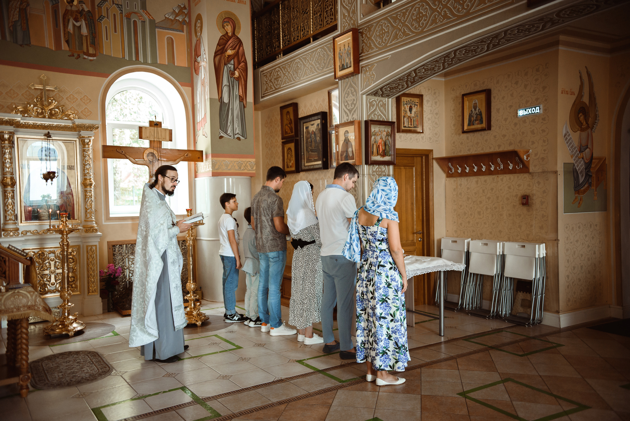 Крещение в Церкви Александра Невского. Семейный фотограф в г.Москве Катя Норм