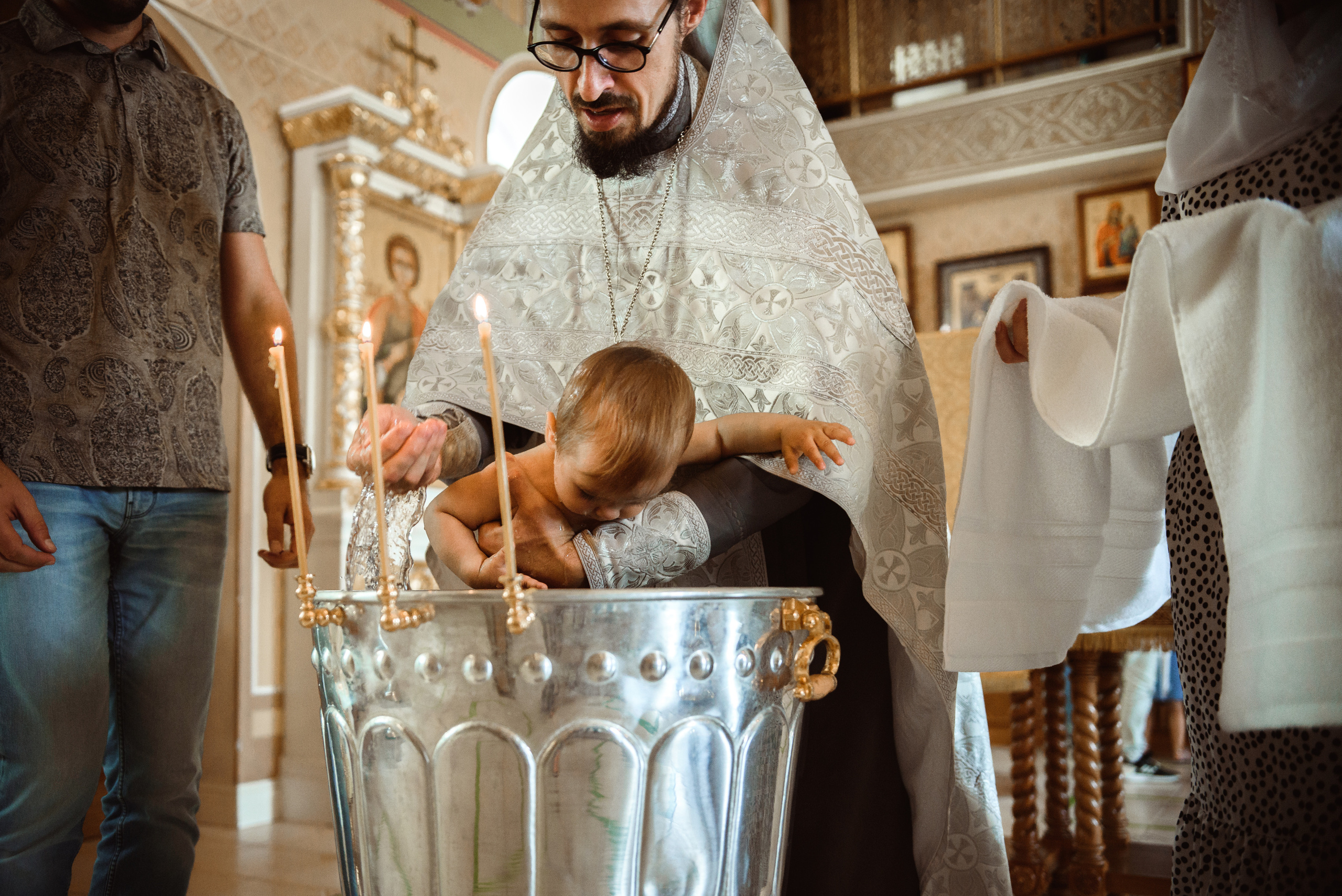 Крещение в Церкви Александра Невского. Семейный фотограф в г.Москве Катя Норм