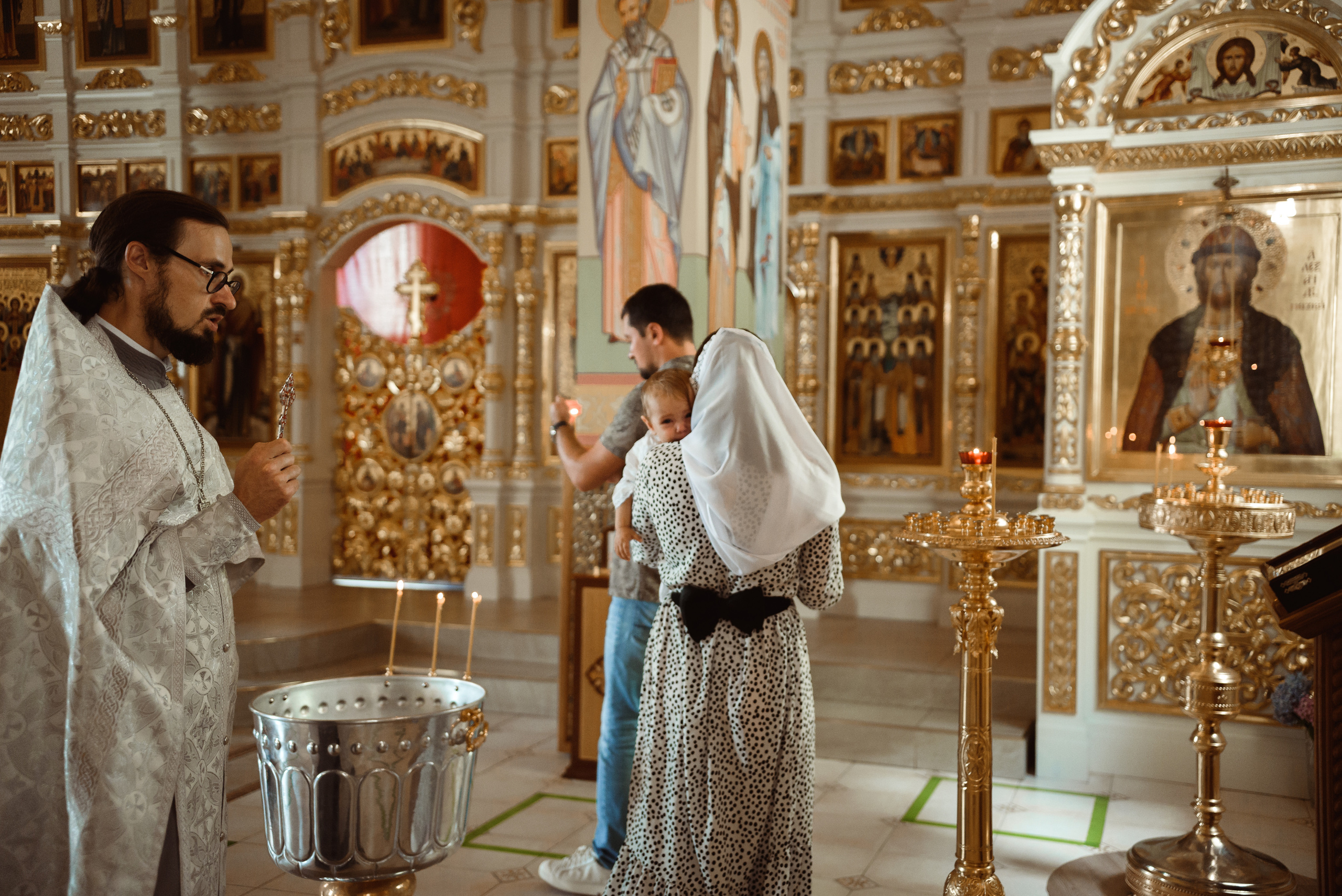 Крещение в Церкви Александра Невского. Семейный фотограф в г.Москве Катя Норм