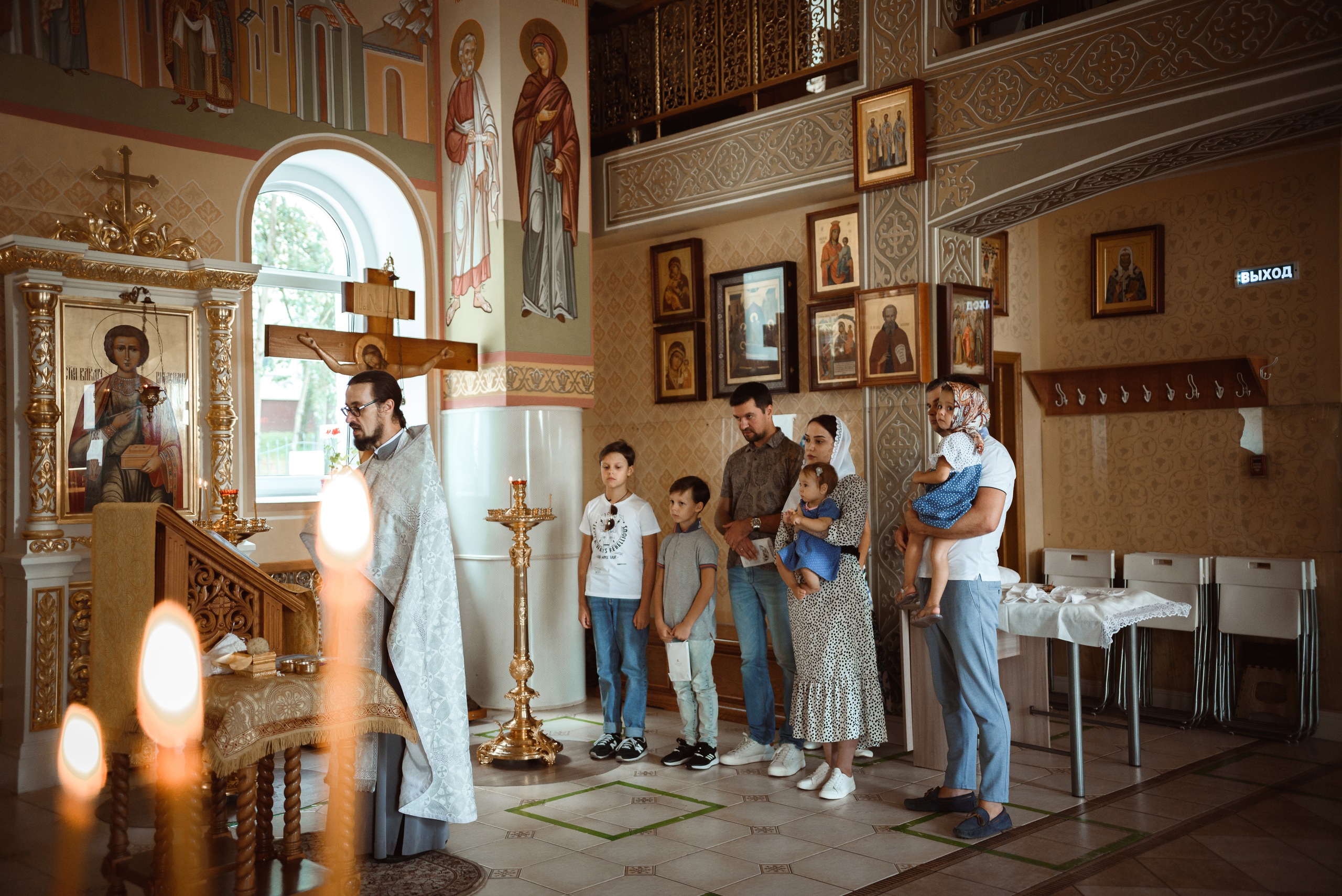 Крещение в Церкви Александра Невского. Семейный фотограф в г.Москве Катя Норм