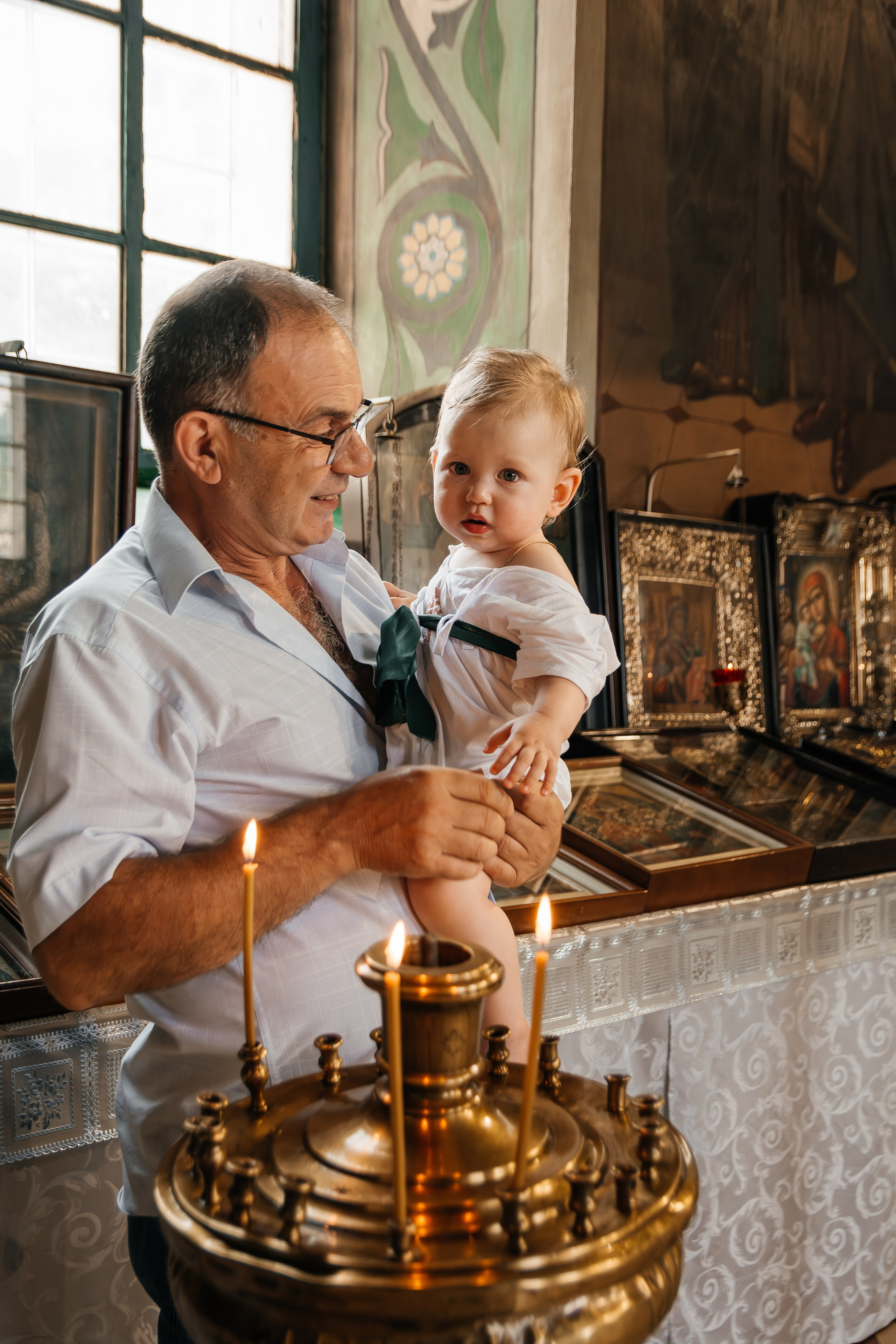 Фотосессия крещения Лукьяна в Обуховке. Семейный и детский фотограф Кущ Наташа
