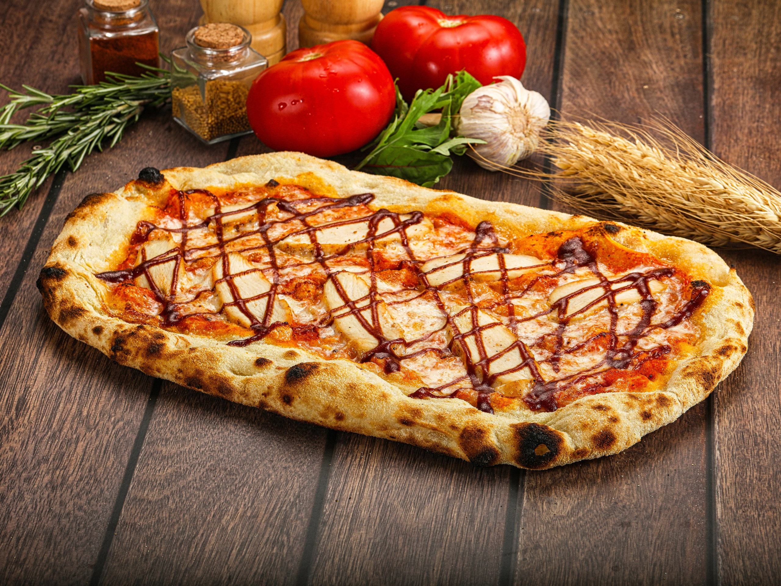 Фотосъемка пиццы. Заказ по тел.: +7 (906) 006-90-22. Фуд-фотограф Андрей Старостин — съемка еды в Москве. 9000 руб. в час