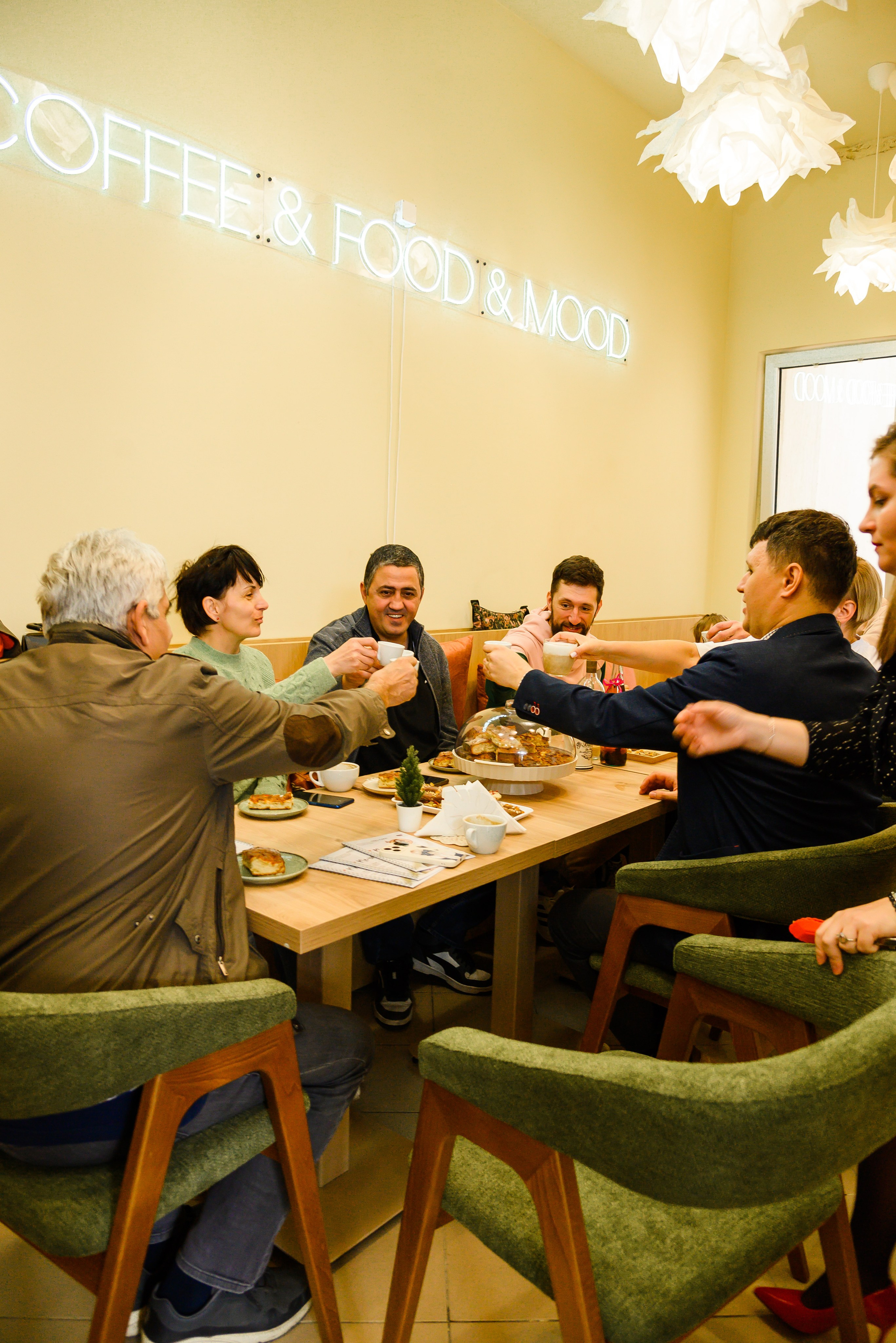 Открытие Teel — cafe г.Белград. Фотограф Белград фото для бизнеса, предметная съемка, мероприятий