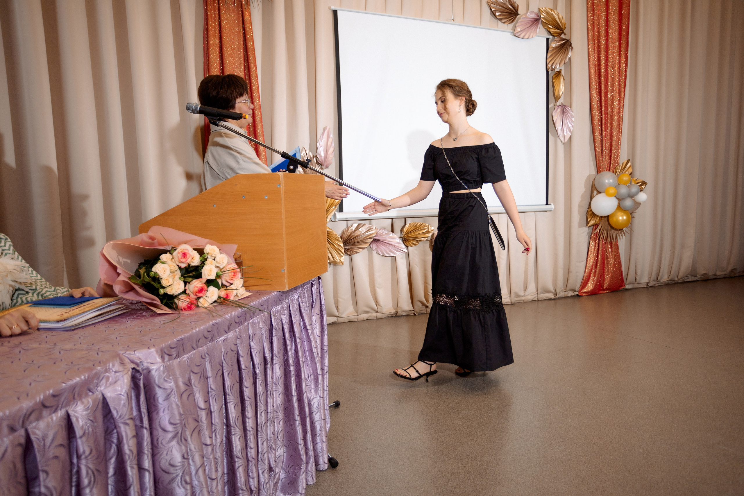 ВРУЧЕНИЕ АТТЕСТАТОВ: Пример. Все фото. Профессиональный фотограф в Ижевске Леша Петров