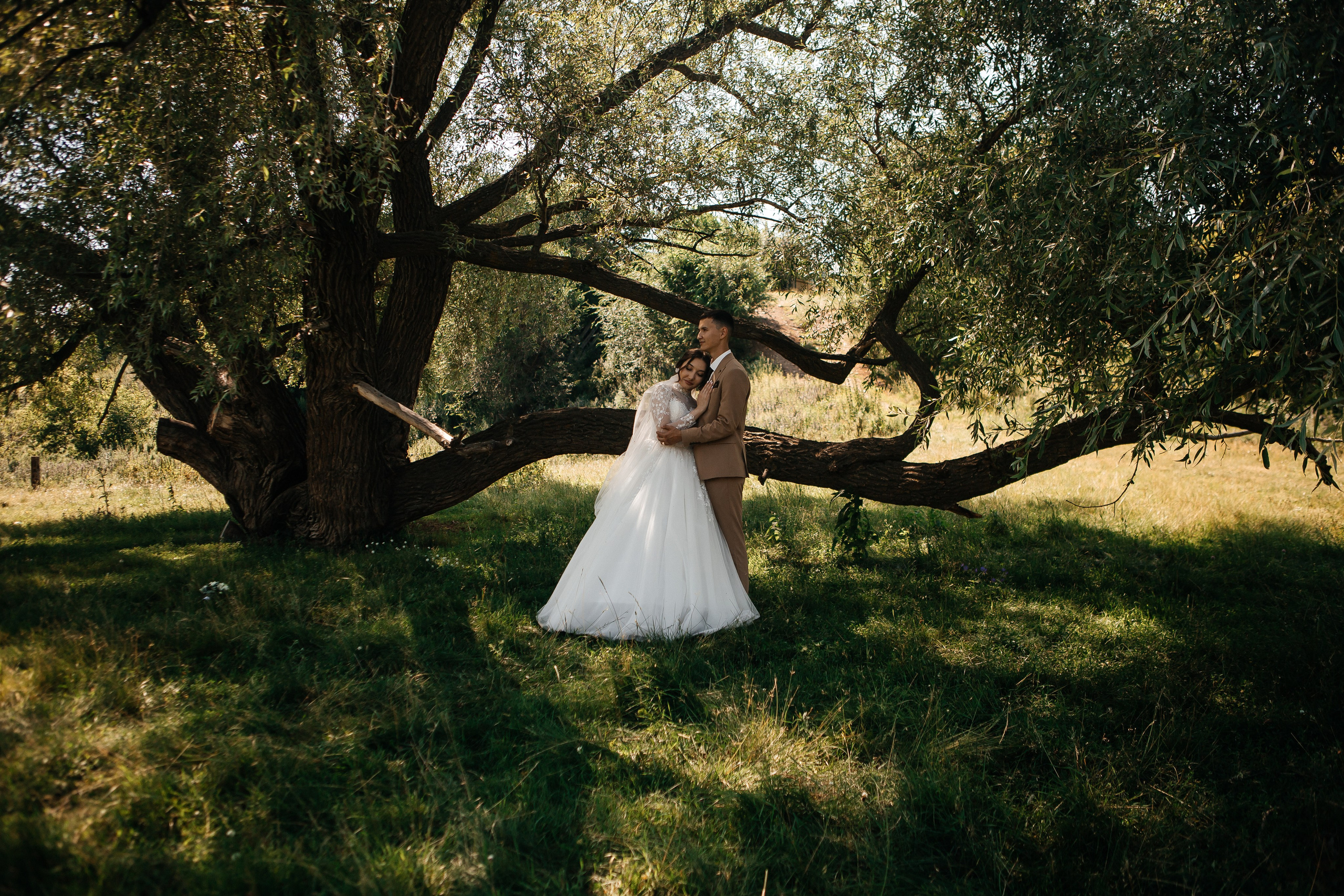 Свадьба в Динопарке. Свадебный фотограф Виктория Чуйко Магнитогорск. Визуал для бизнеса