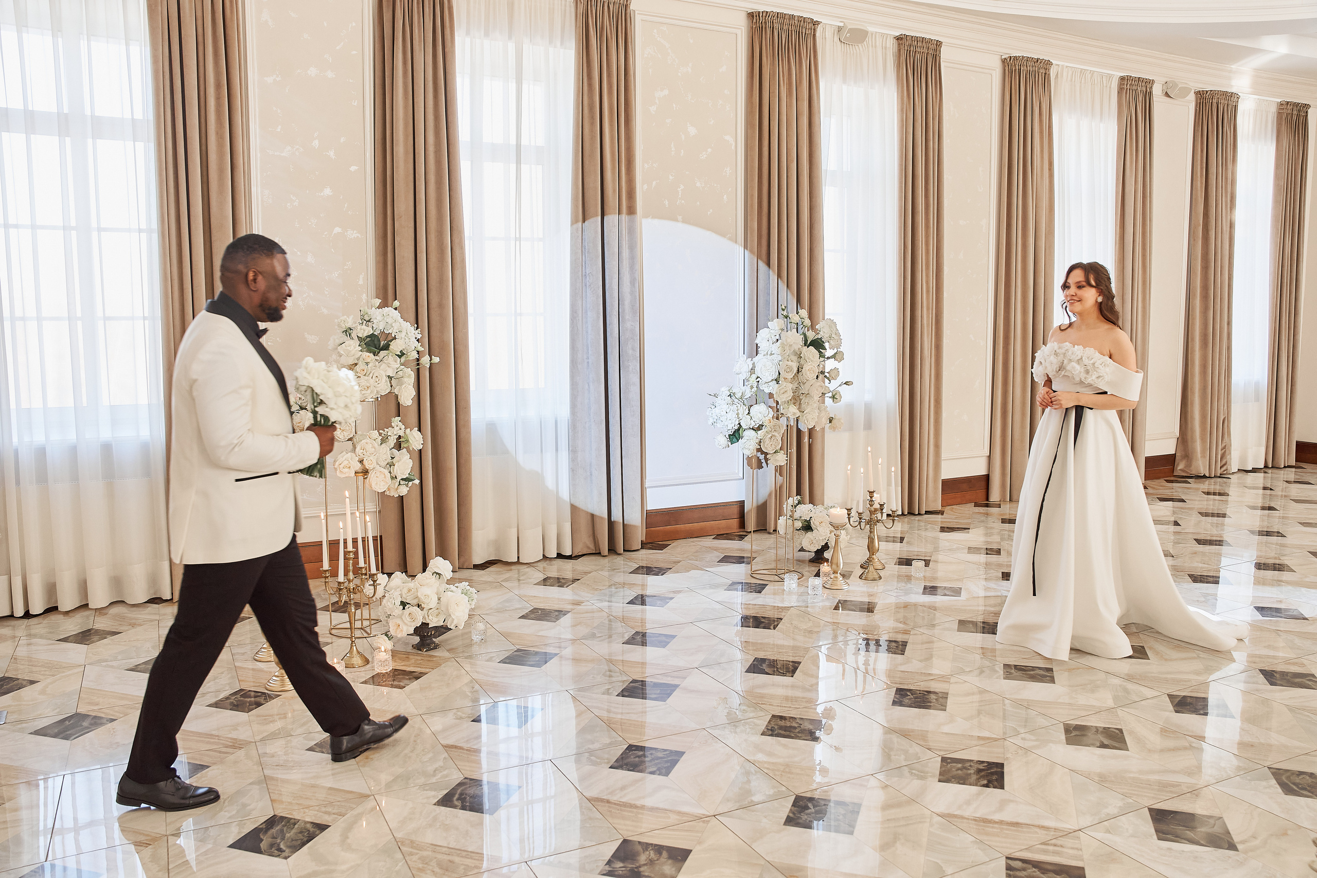 Екатеринбург (Синара-центр). Свадебный фотограф Наталья Помазкина | Репортаж Екатеринбург Москва