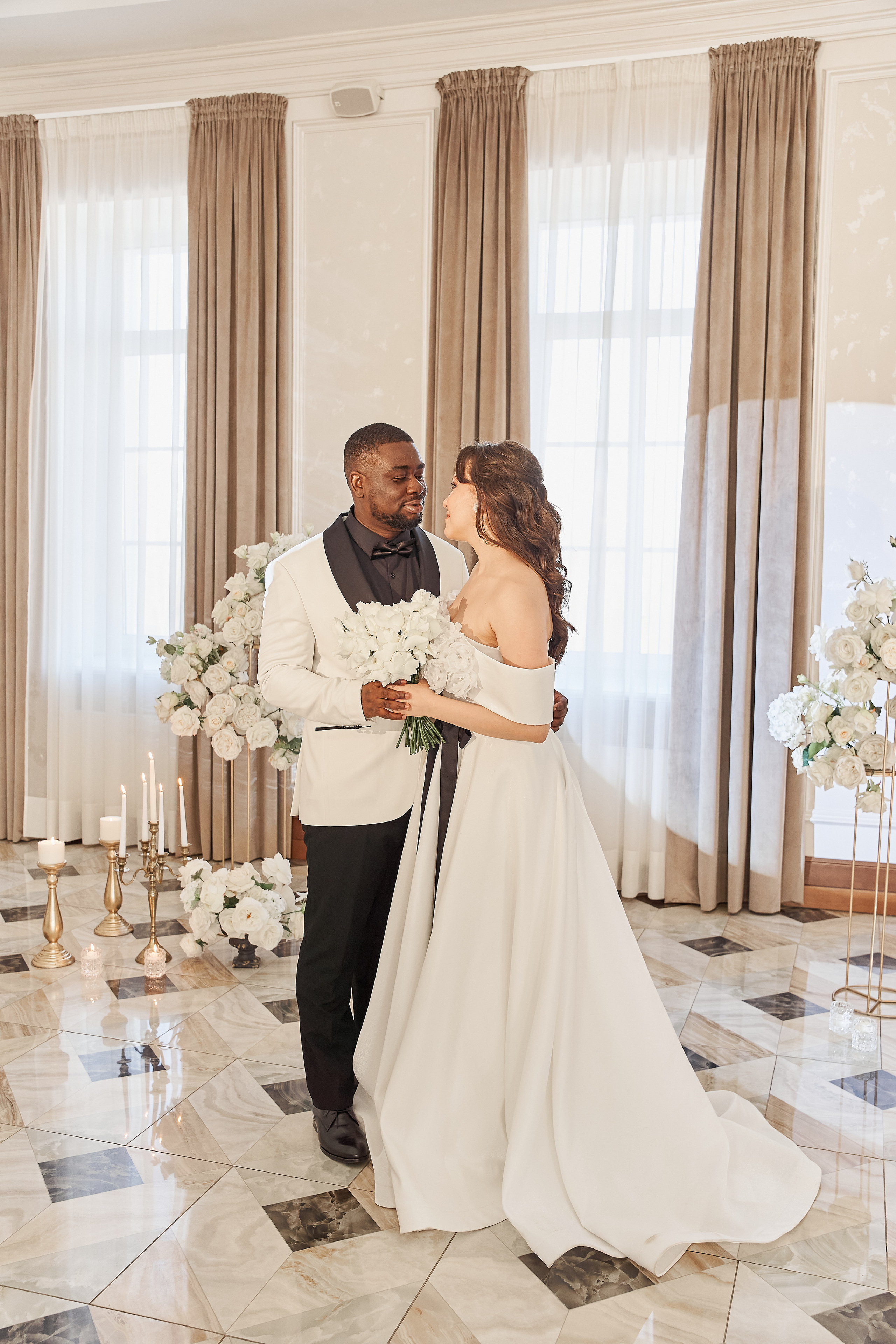 Екатеринбург (Синара-центр). Свадебный фотограф Наталья Помазкина | Репортаж Екатеринбург Москва