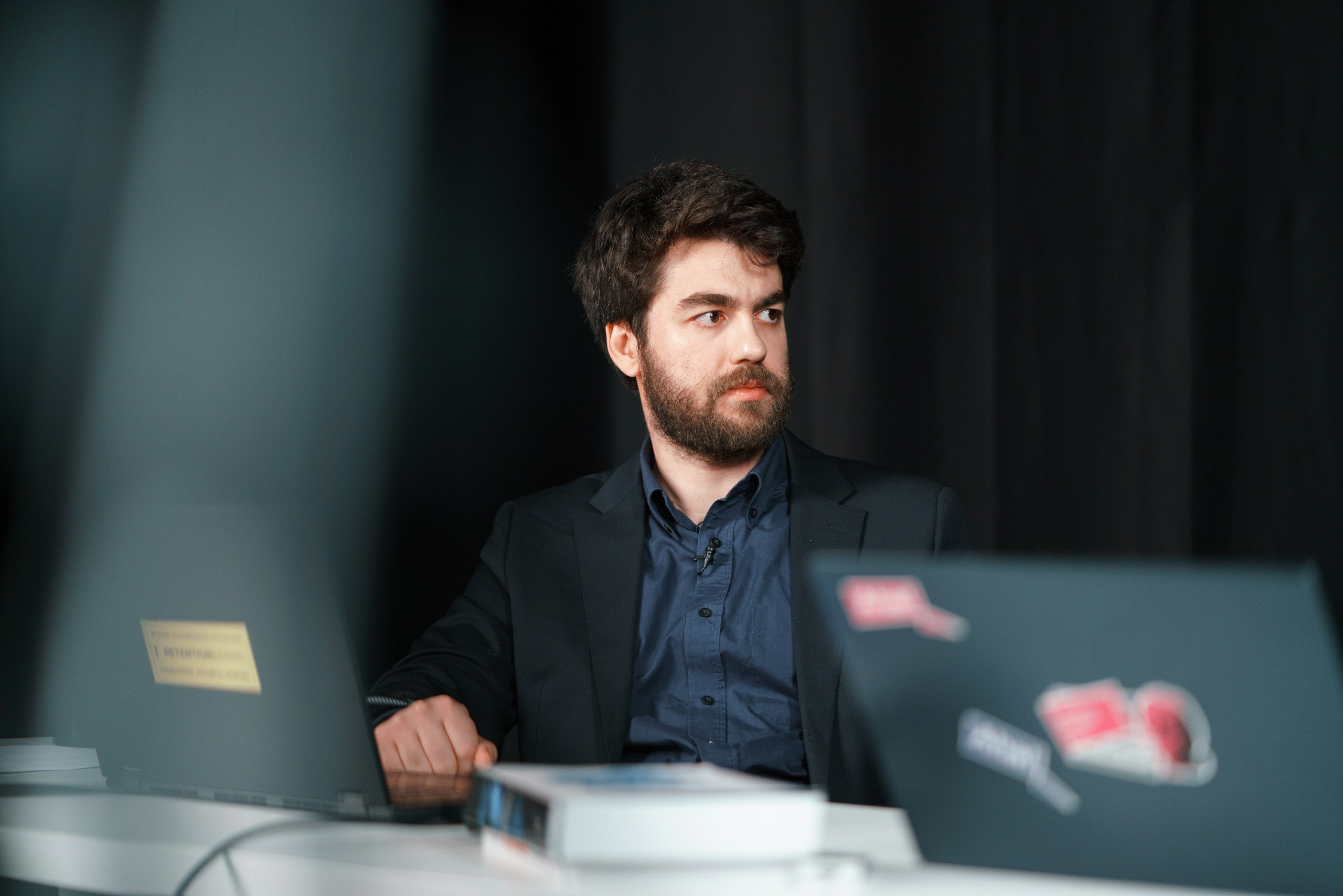 Aha! — 9 апреля 2021. Фотобанк Матемаркетинг