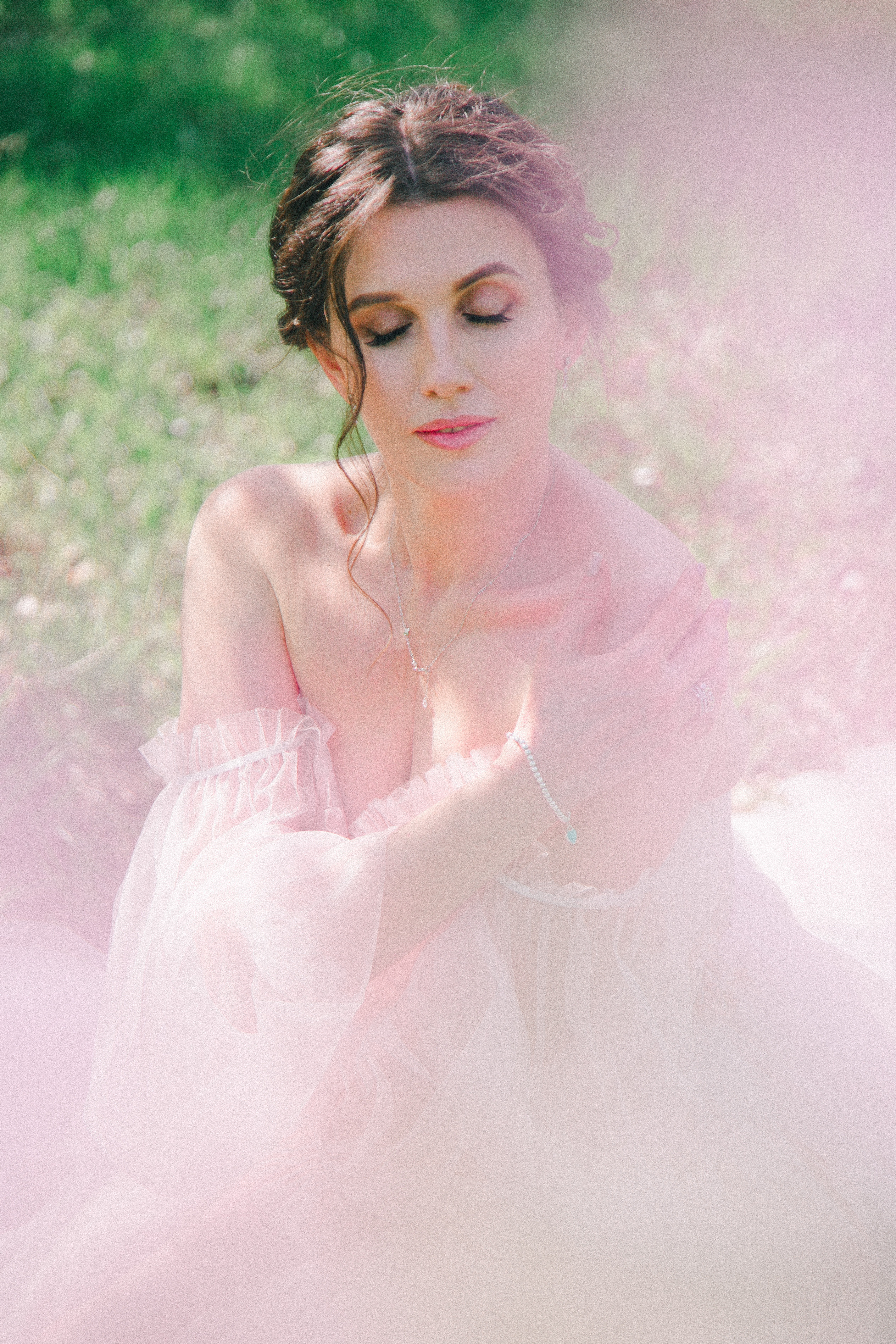 Эльвира «Пробуждение» в весеннем цветении. Женский фотограф и фототерапевт в Алмате Камиля Сабитова