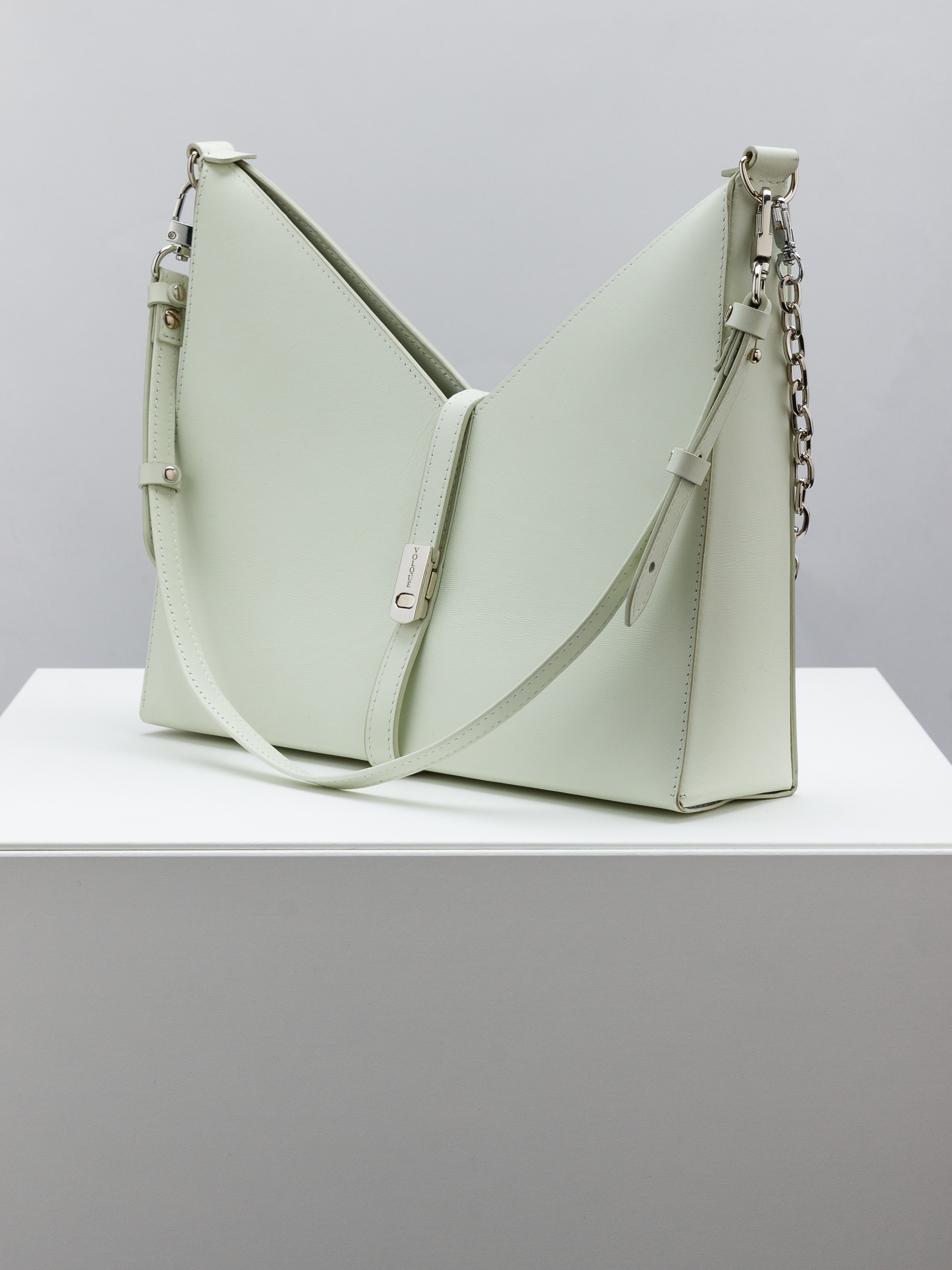 Фотосъёмка сумок и кошельков для маркетплейсов. Профессиональный фотограф в Санкт-Петербурге. Сергей Пушкин