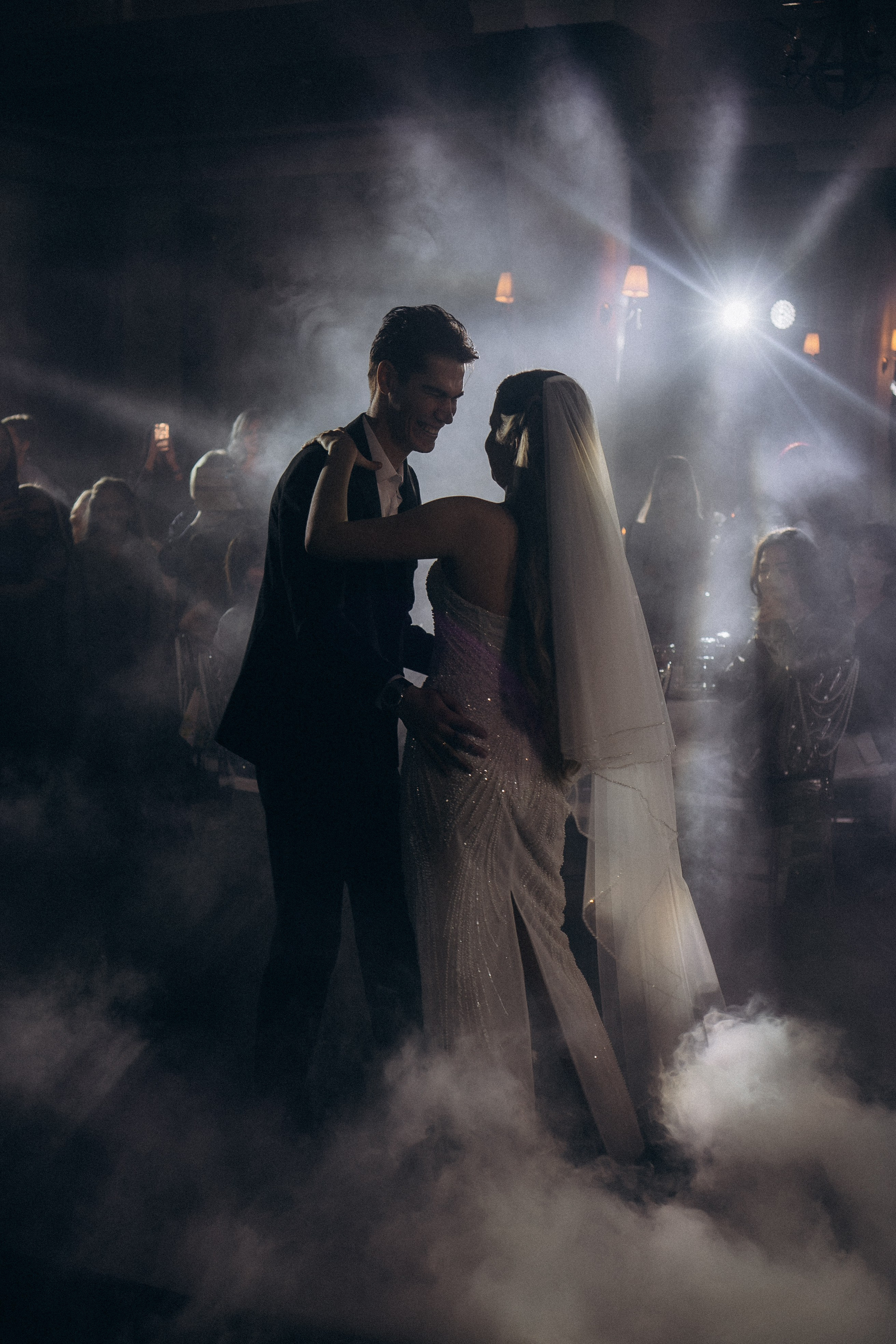 СВАДЕБНАЯ СЬЕМКА СБОРОВ В ОТЕЛЕ И ВЫЕЗД НА ЦЕРЕМОНИЮ (СНЯТО В СИБИРЕ В НИЖНЕВАРТОВСКЕ). Профессиональный фотограф, Санкт-Петербург — Виктория Богомолова