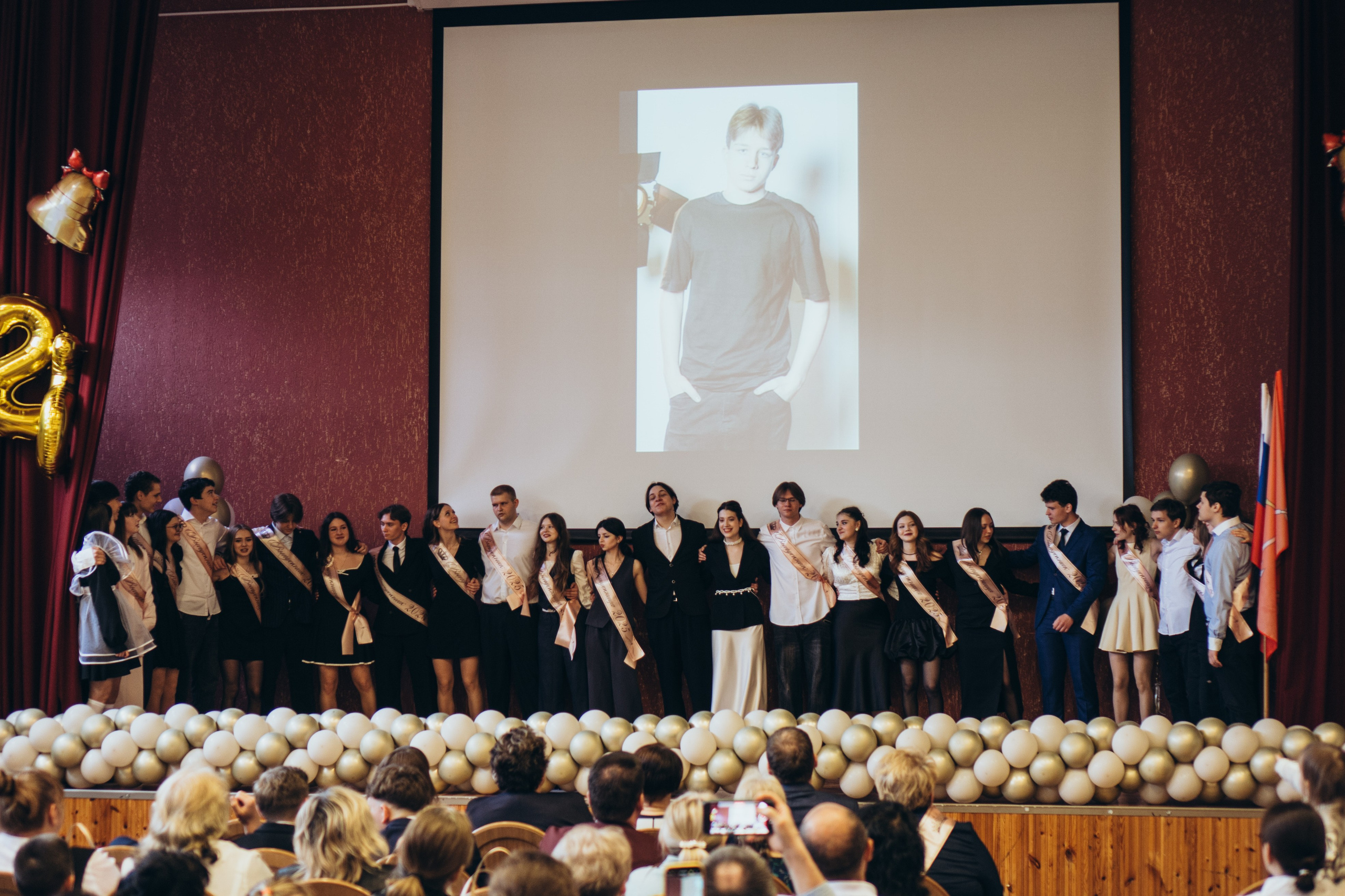 ПОСЛЕДНИЙ ЗВОНОК. Профессиональный фотограф, Санкт-Петербург — Виктория Богомолова