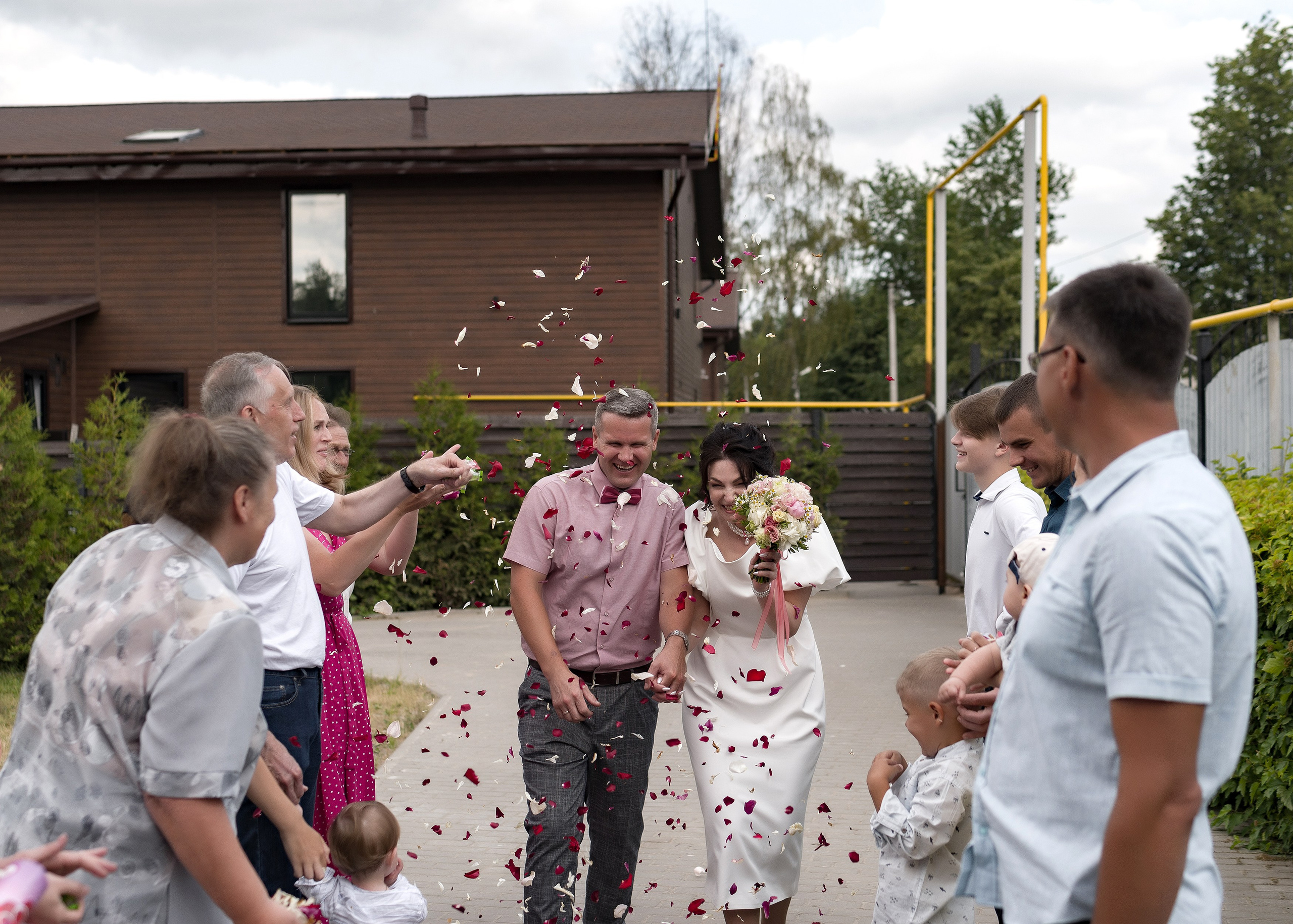 Свадебная фотосъёмка молодоженов на банкете в Спа-отель «Городок», г. Кохма  свадебный фотограф Коляганов Николай